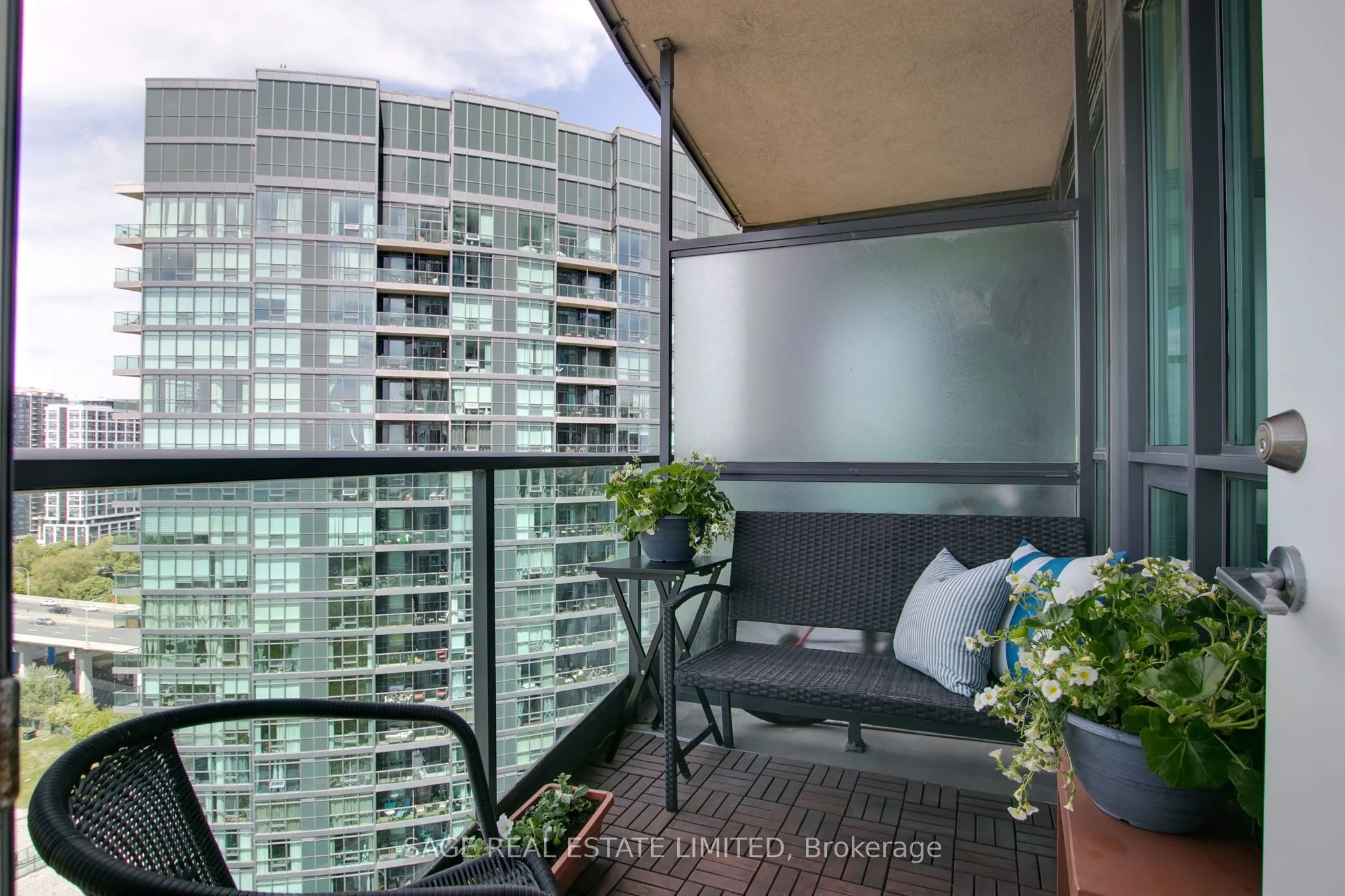 219 Fort York Boulevard, #2310