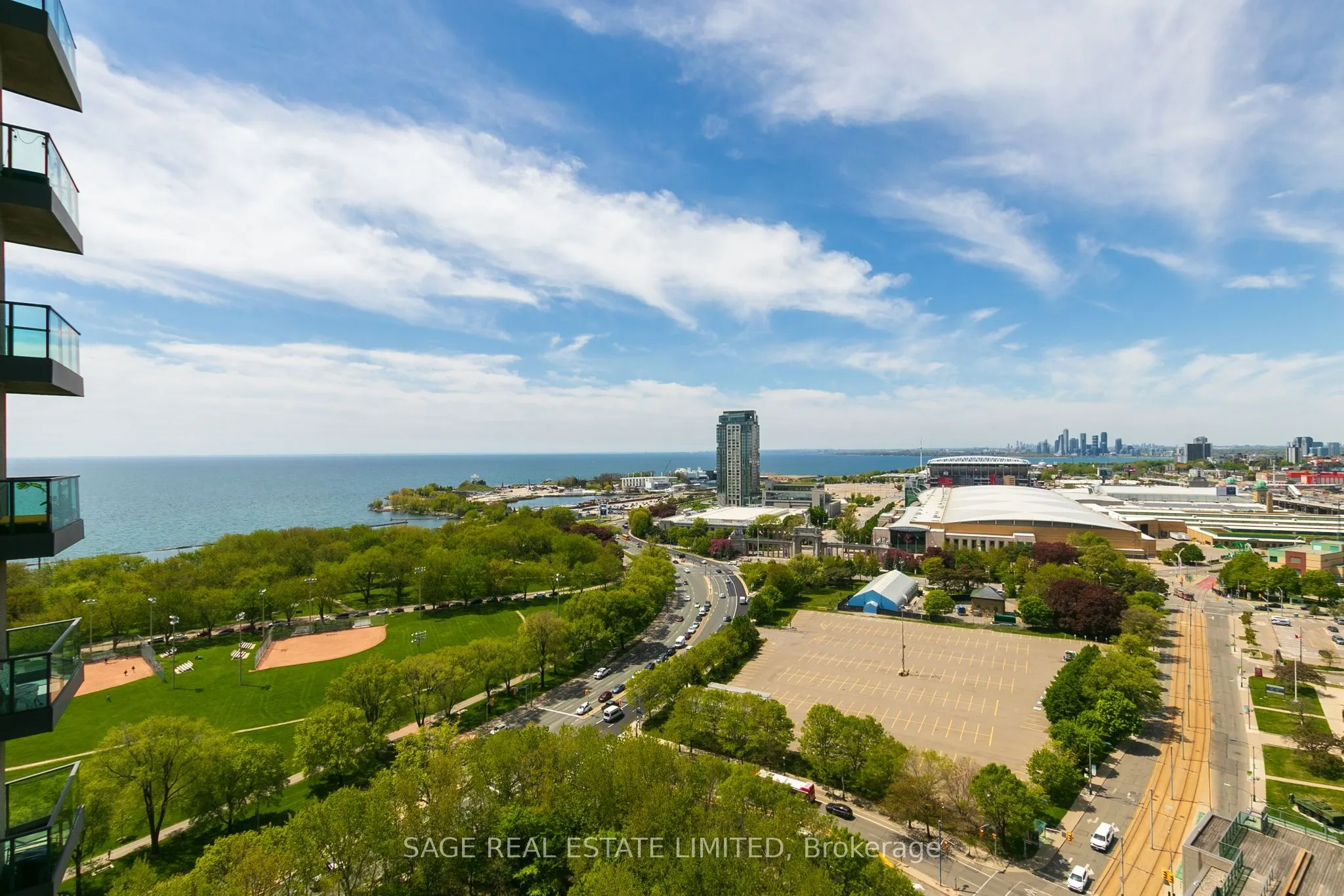 219 Fort York Boulevard, #2310