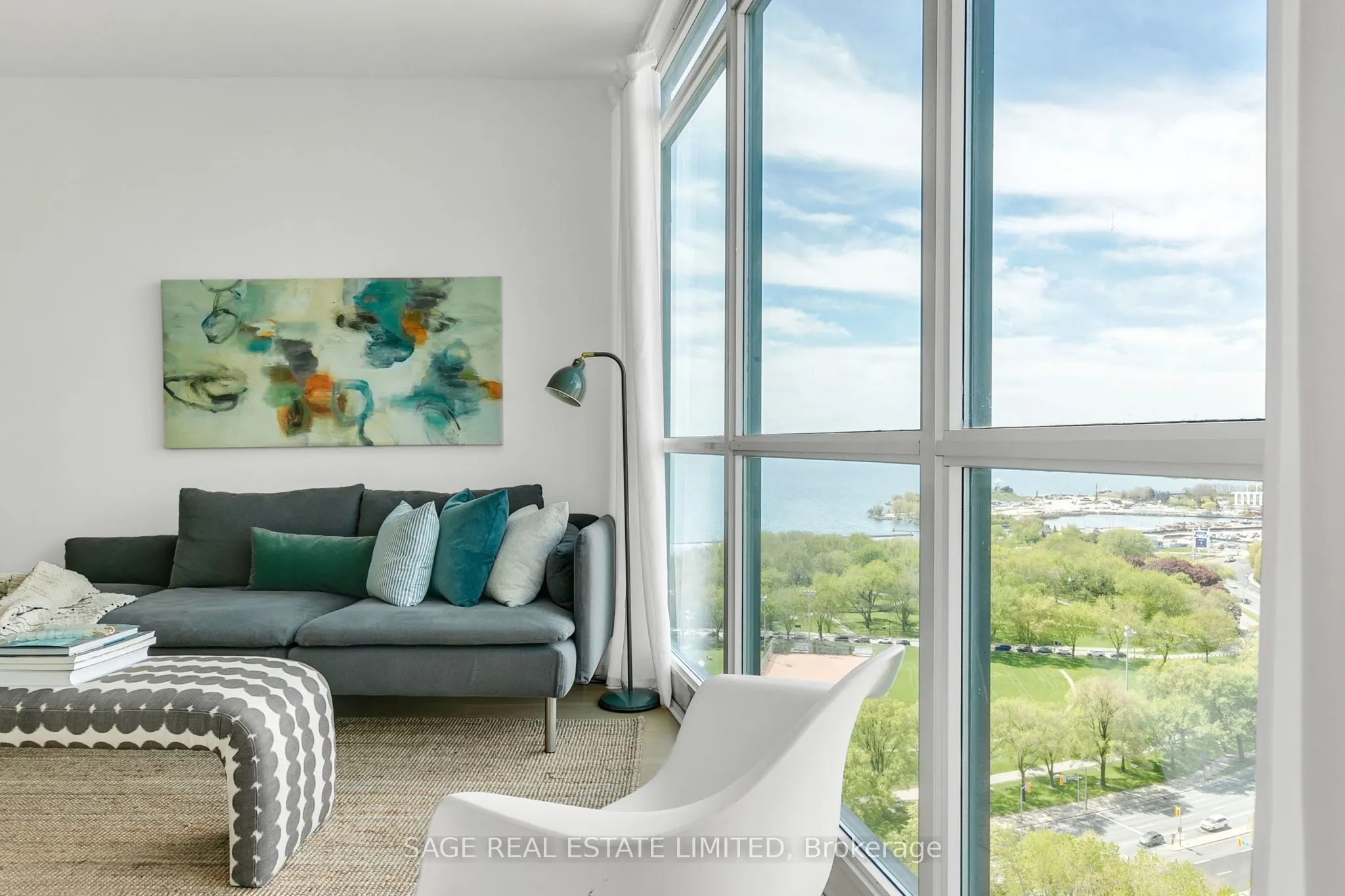 219 Fort York Boulevard, #2310