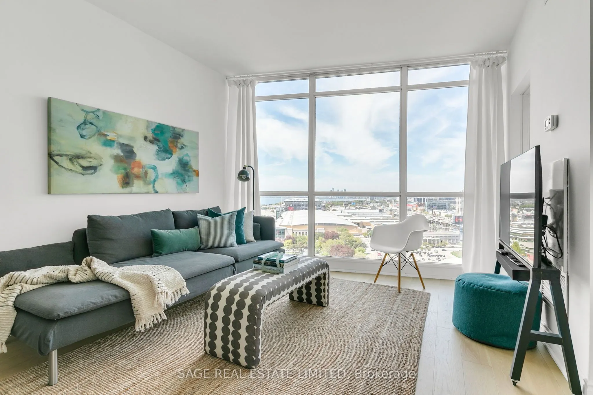 219 Fort York Boulevard, #2310
