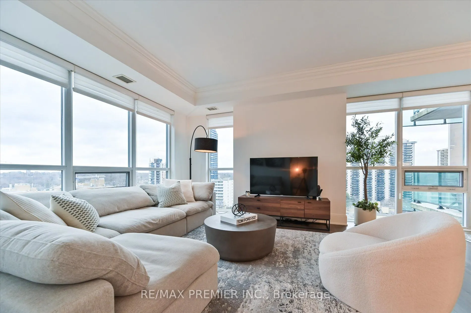 25 Broadway Avenue, #1002