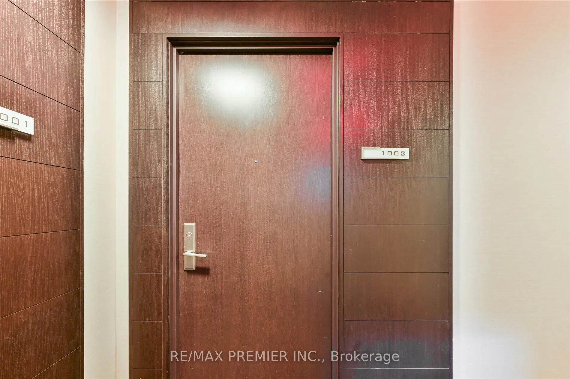 25 Broadway Avenue, #1002