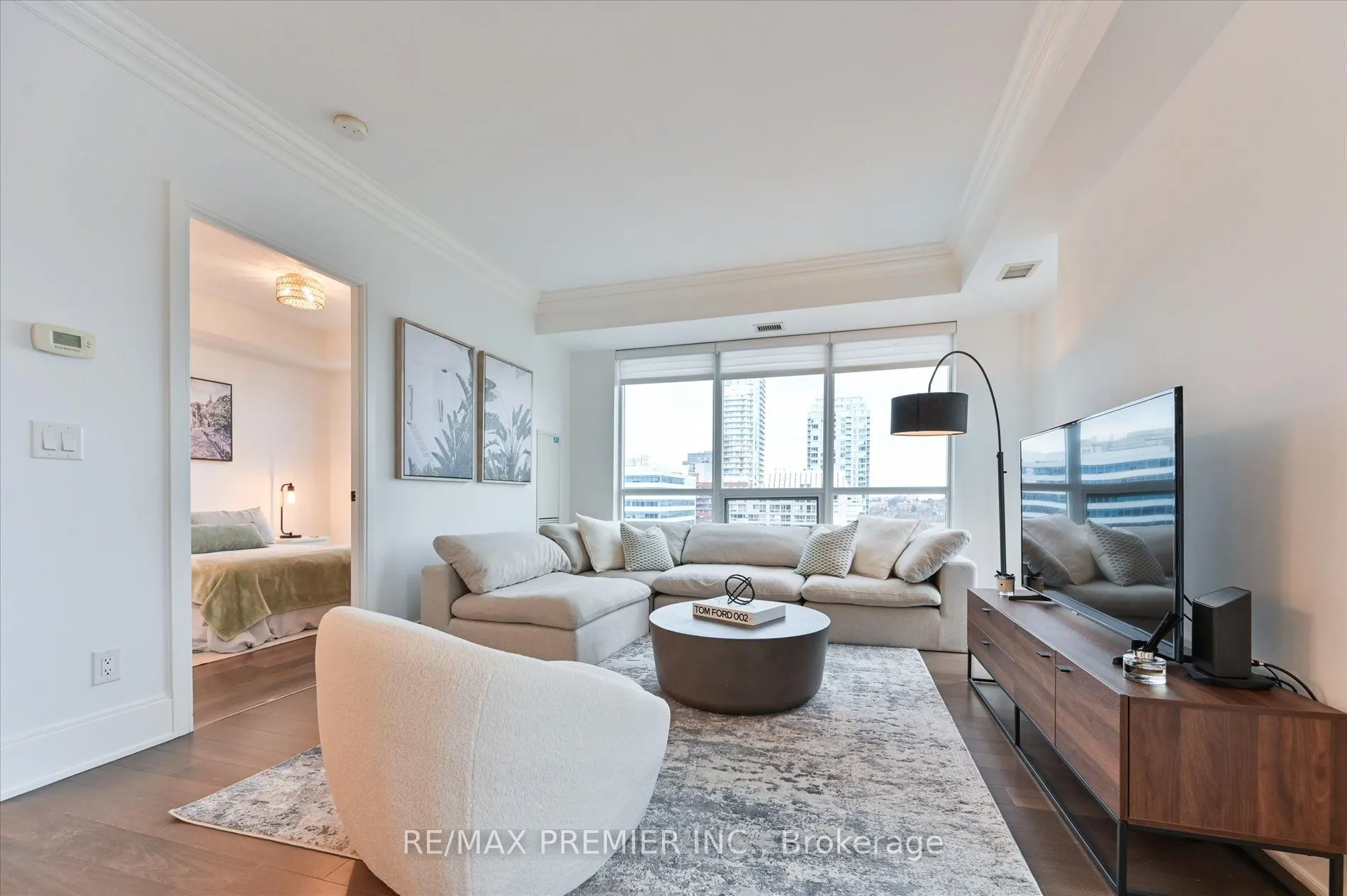 25 Broadway Avenue, #1002