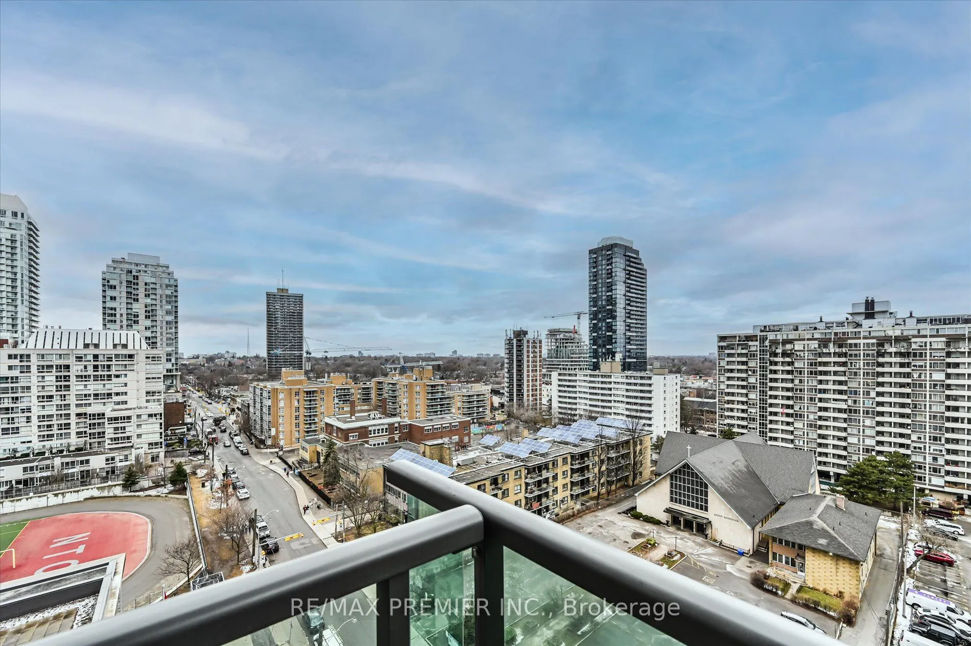 25 Broadway Avenue, #1002