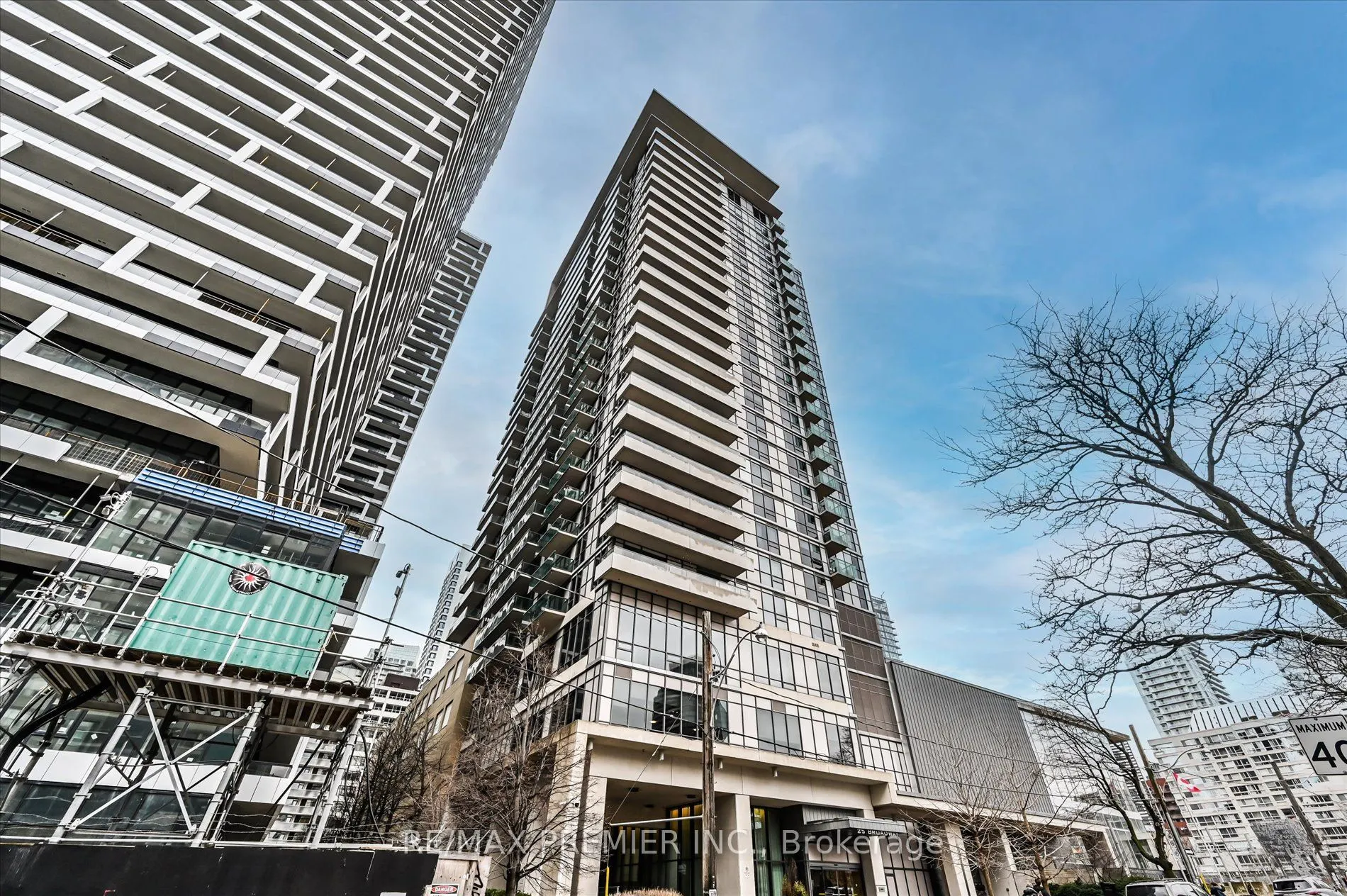 25 Broadway Avenue, #1002
