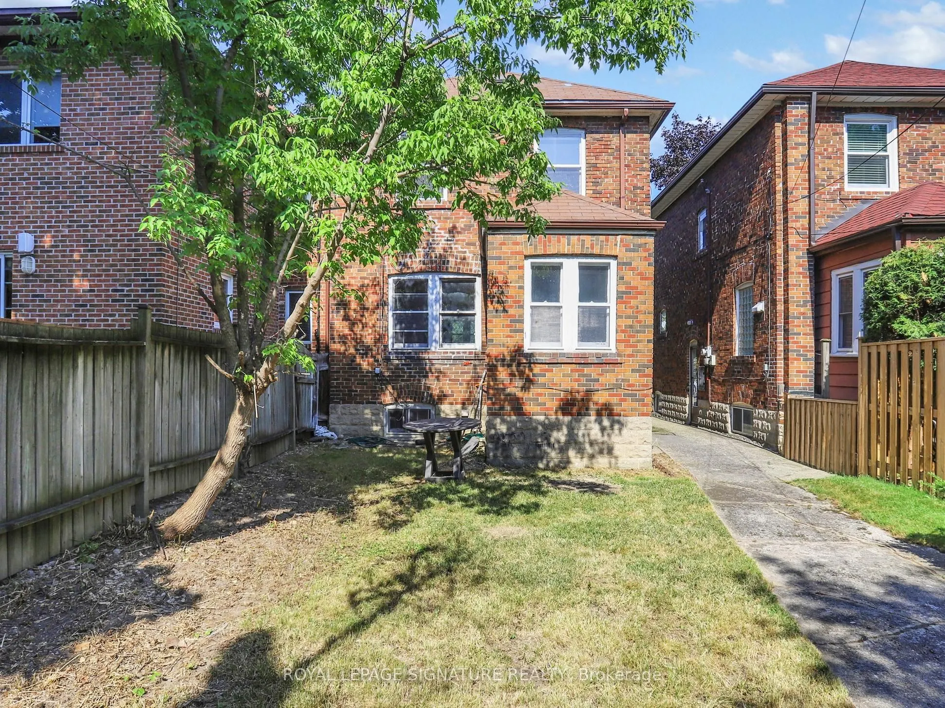 68 Castlewood Road