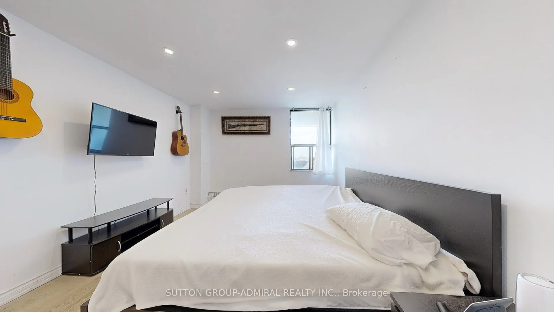 25 Sunrise Avenue, #1603