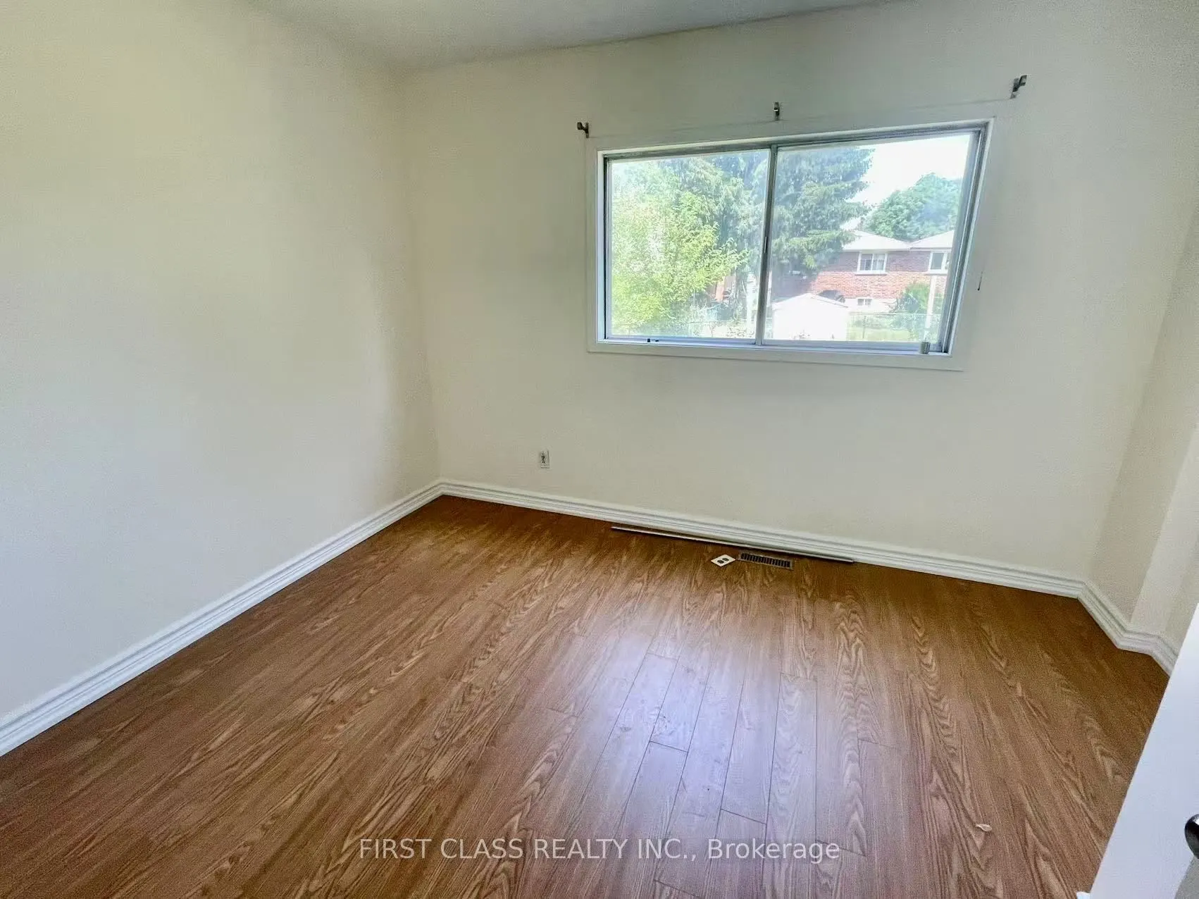 26 Pindar Crescent, #Main