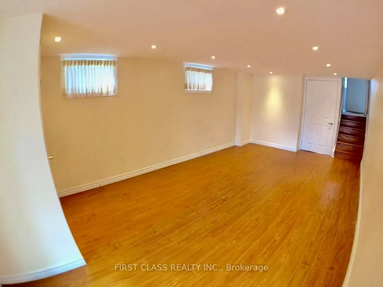 26 Pindar Crescent, #Main