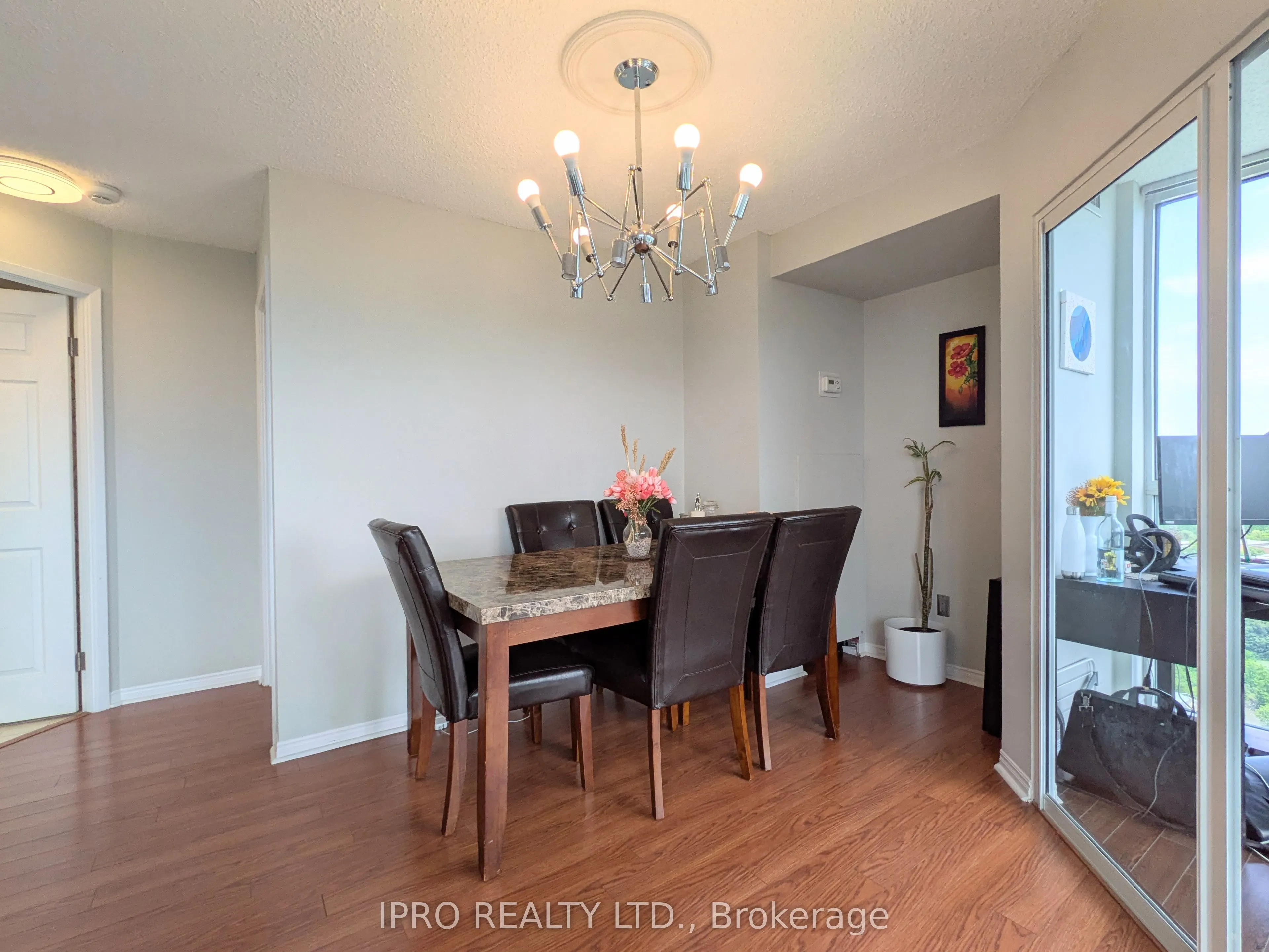 7 Concorde Place, #2601