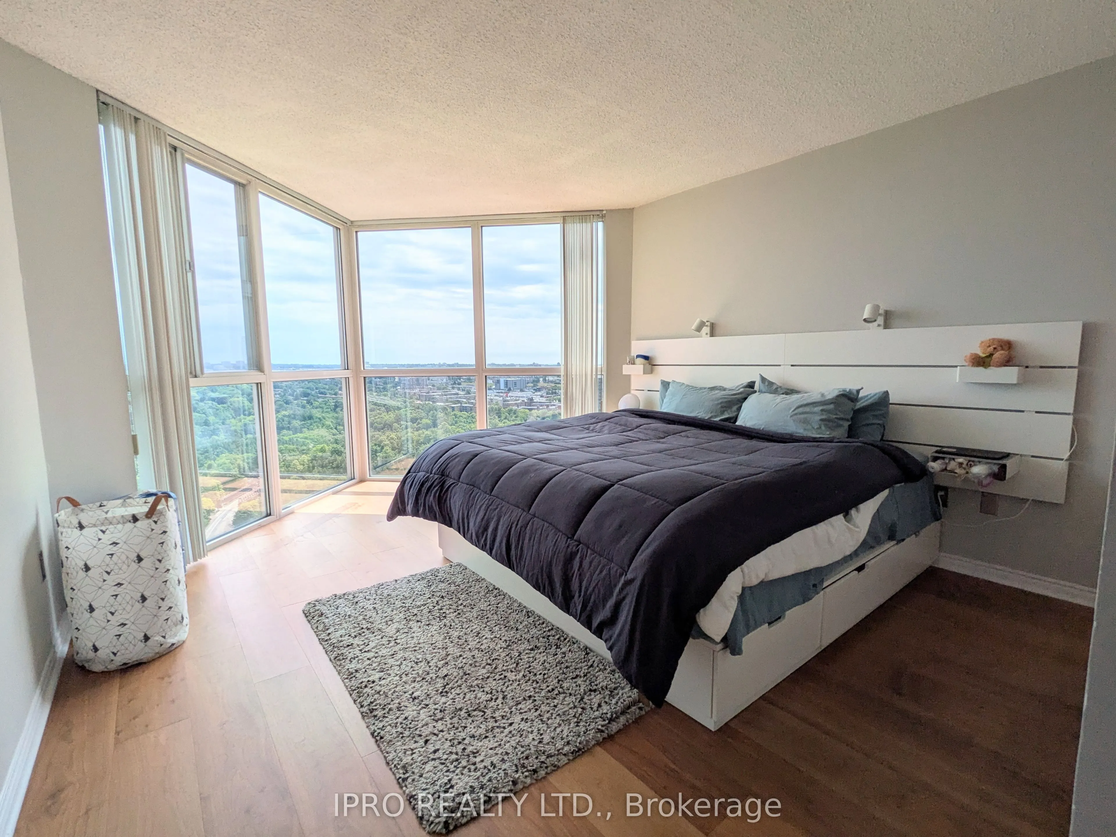 7 Concorde Place, #2601