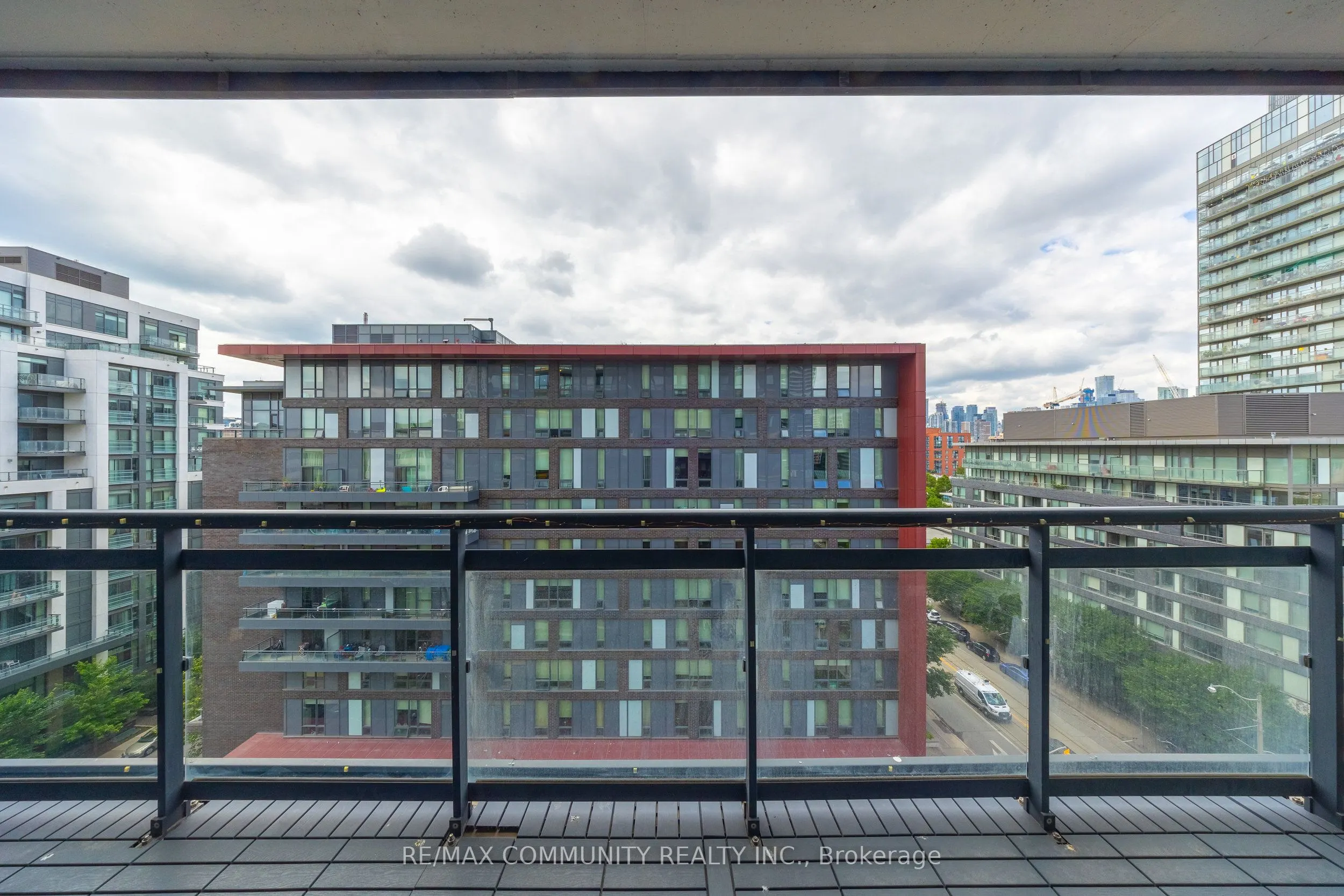 225 Sackville Street, #807