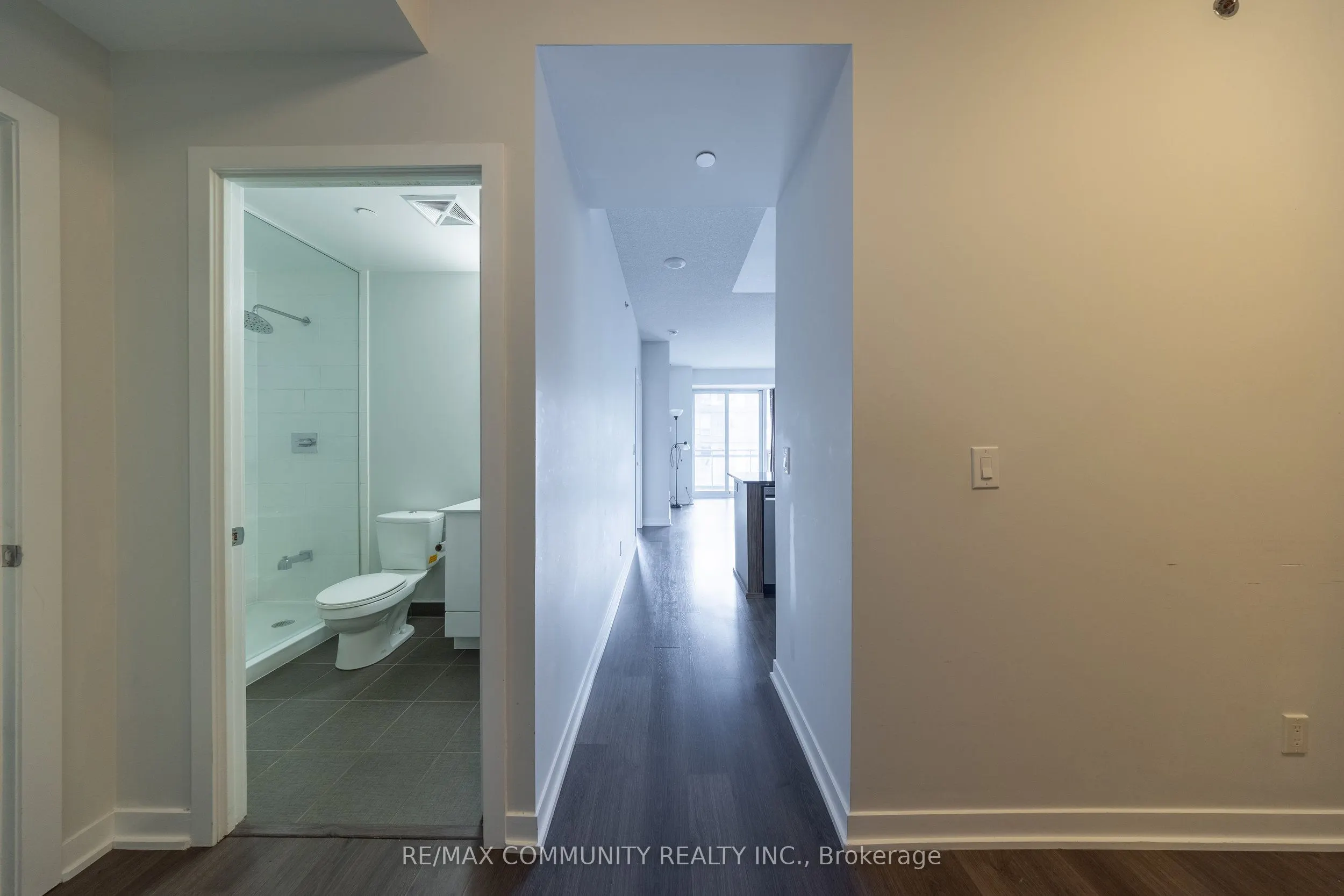 225 Sackville Street, #807
