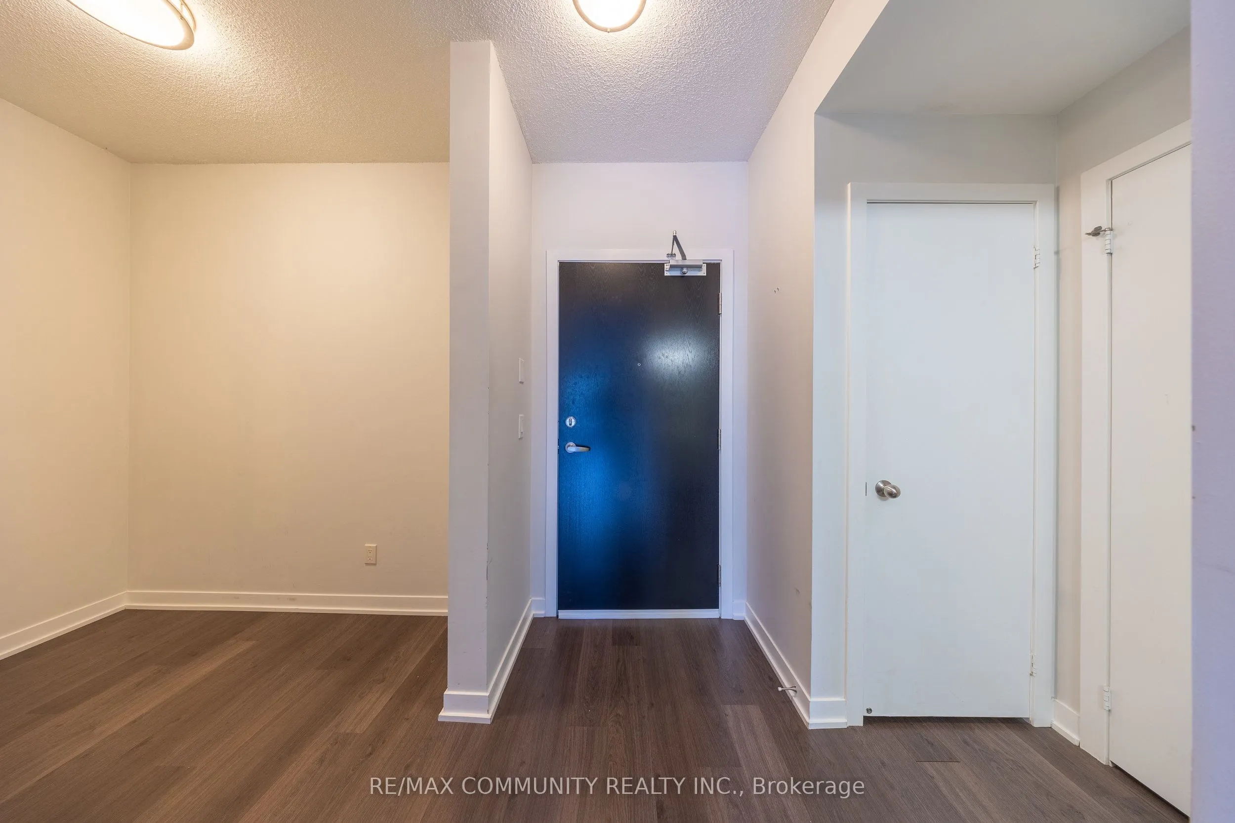 225 Sackville Street, #807