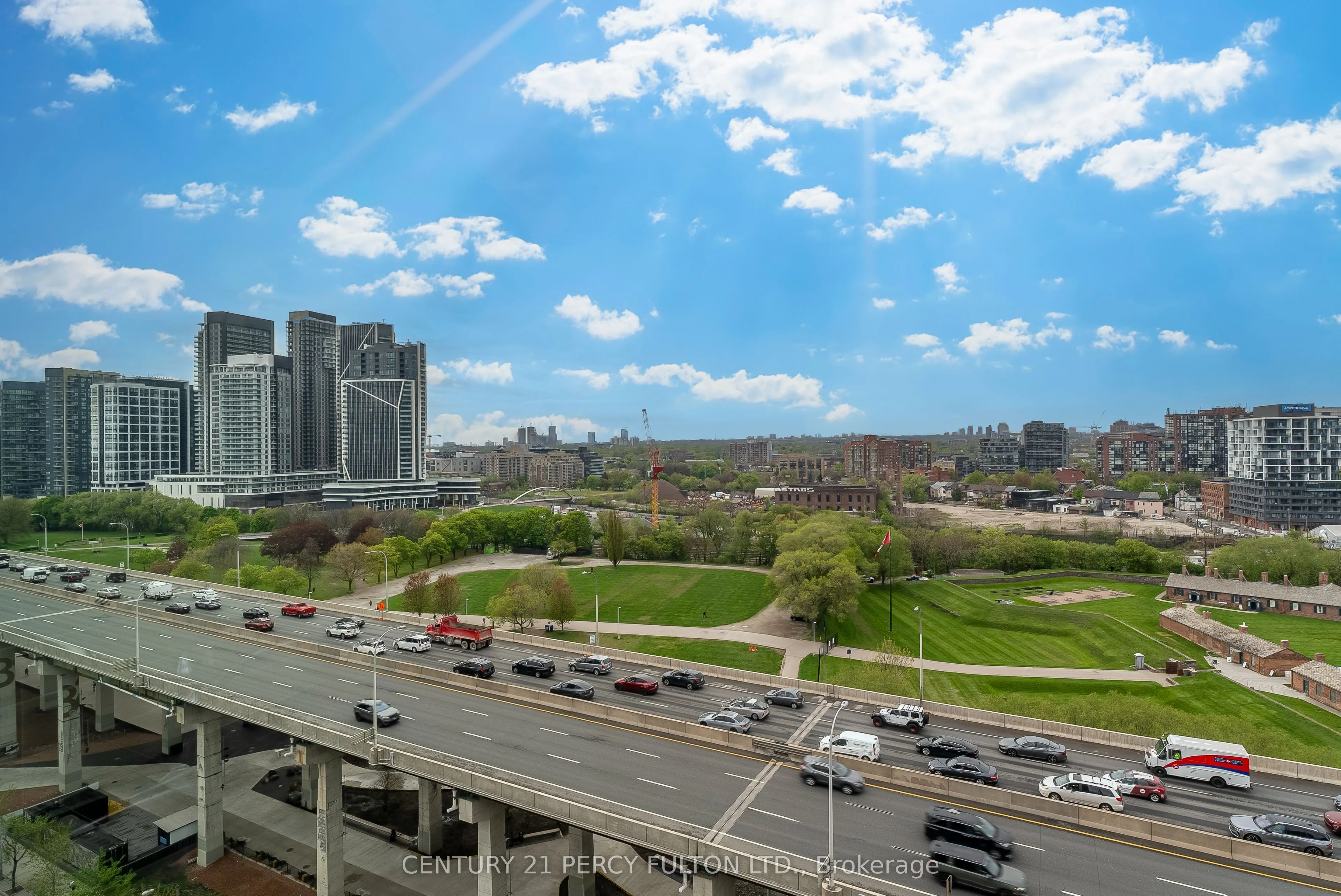 209 Fort York Boulevard, #1663