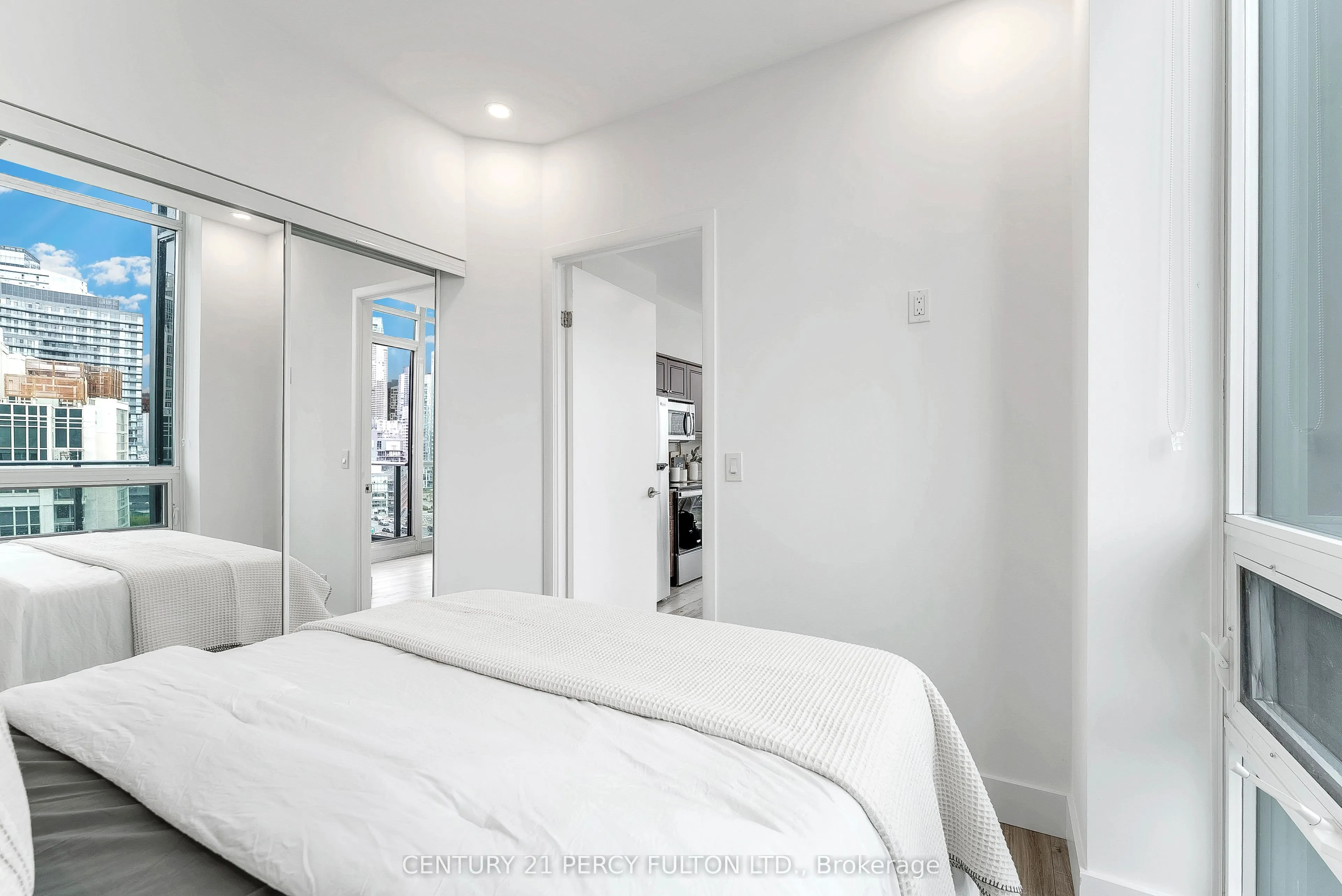 209 Fort York Boulevard, #1663