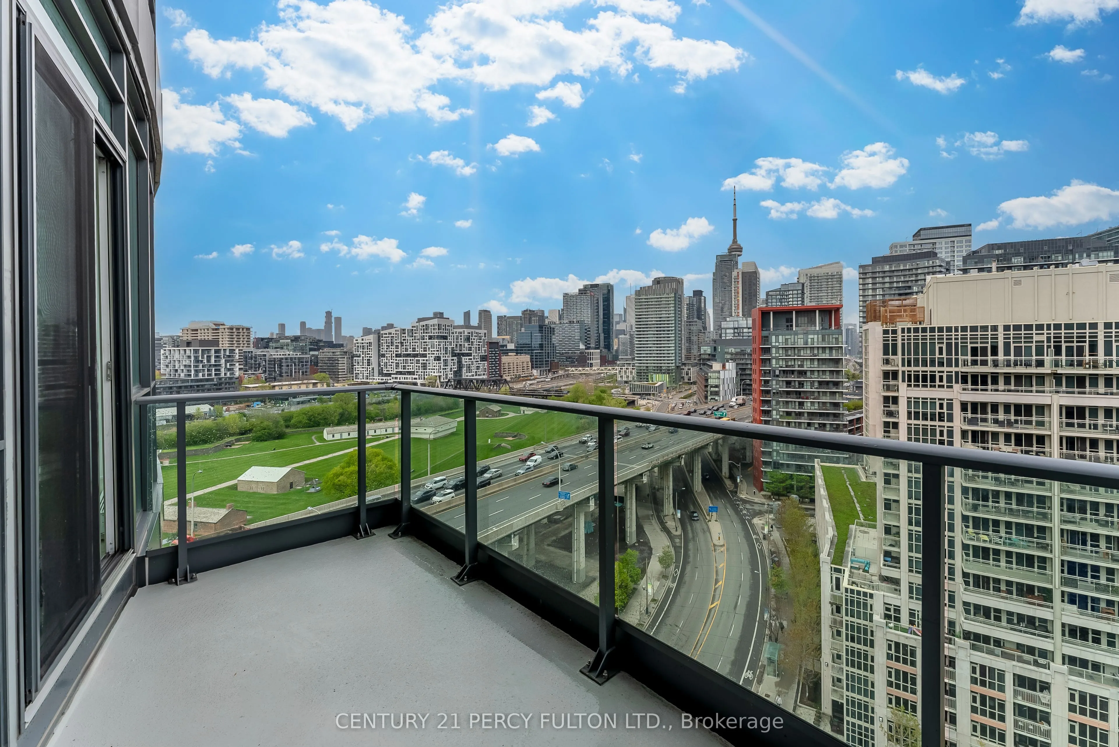 209 Fort York Boulevard, #1663