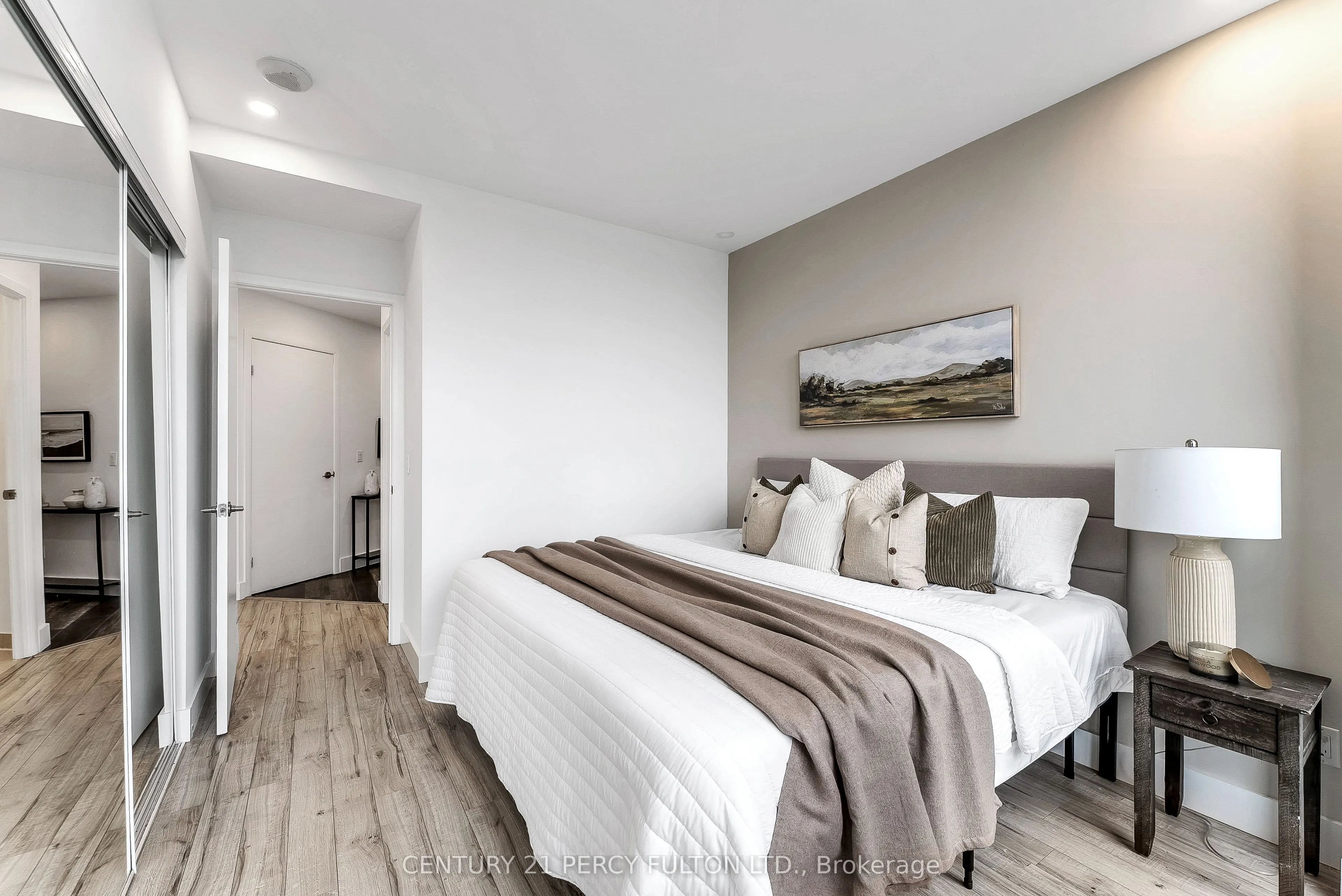209 Fort York Boulevard, #1663