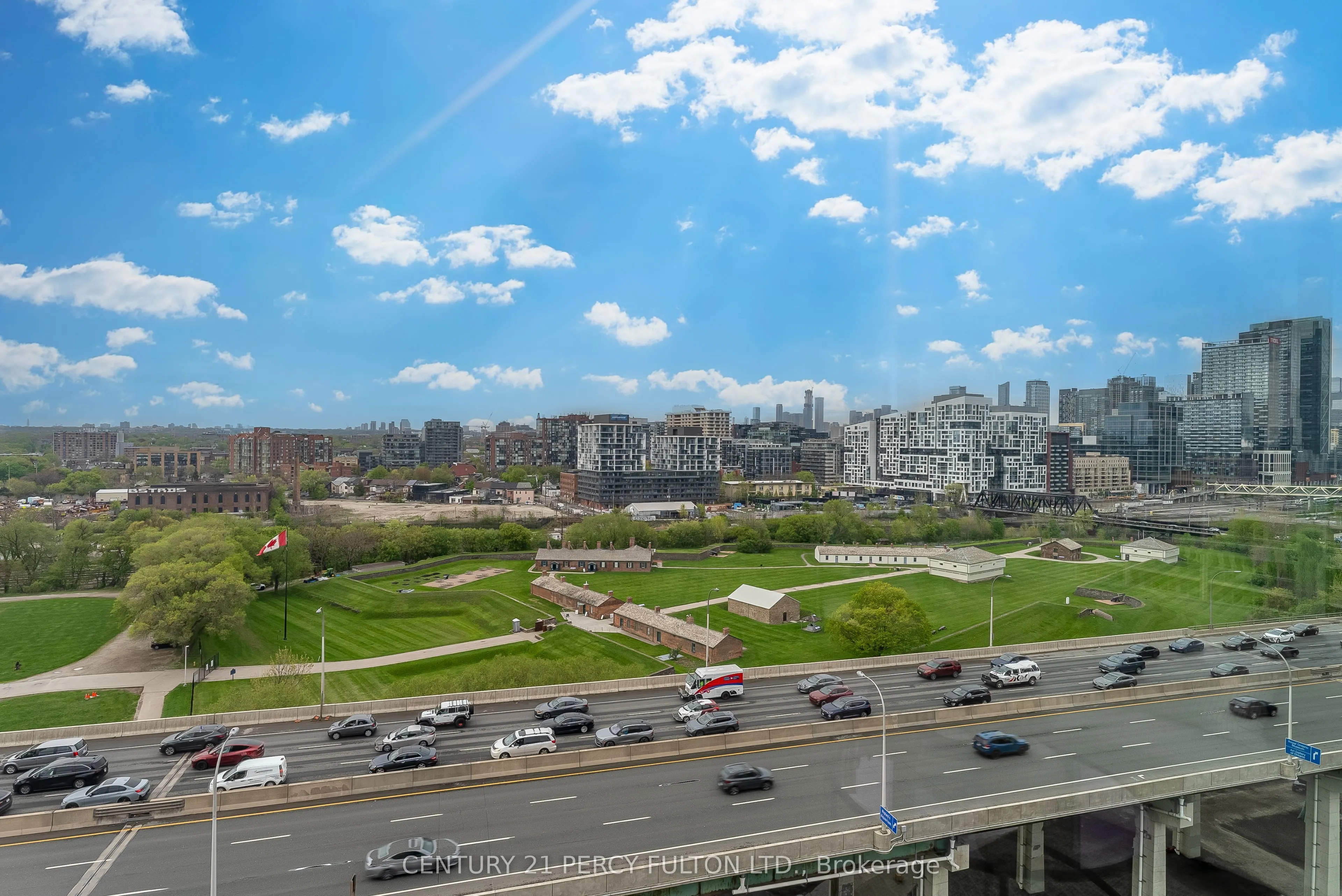 209 Fort York Boulevard, #1663