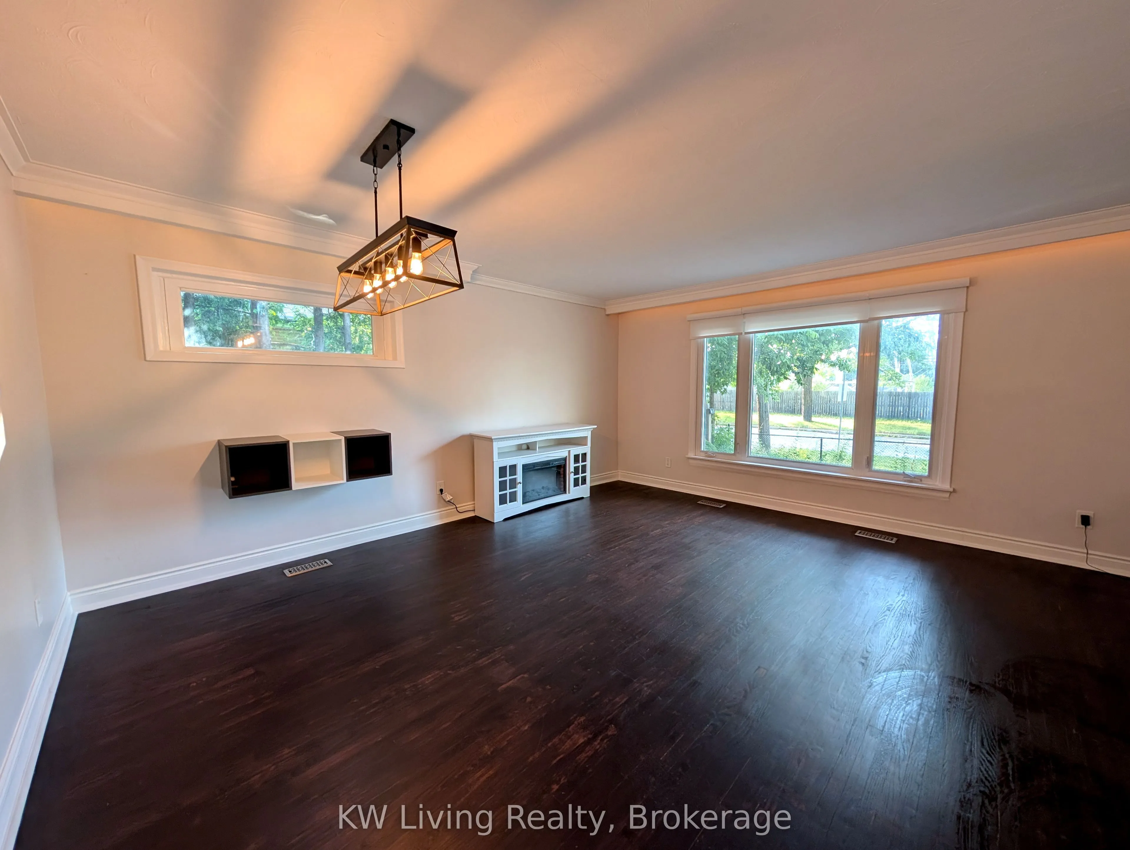 61 Bishop Avenue, #Main