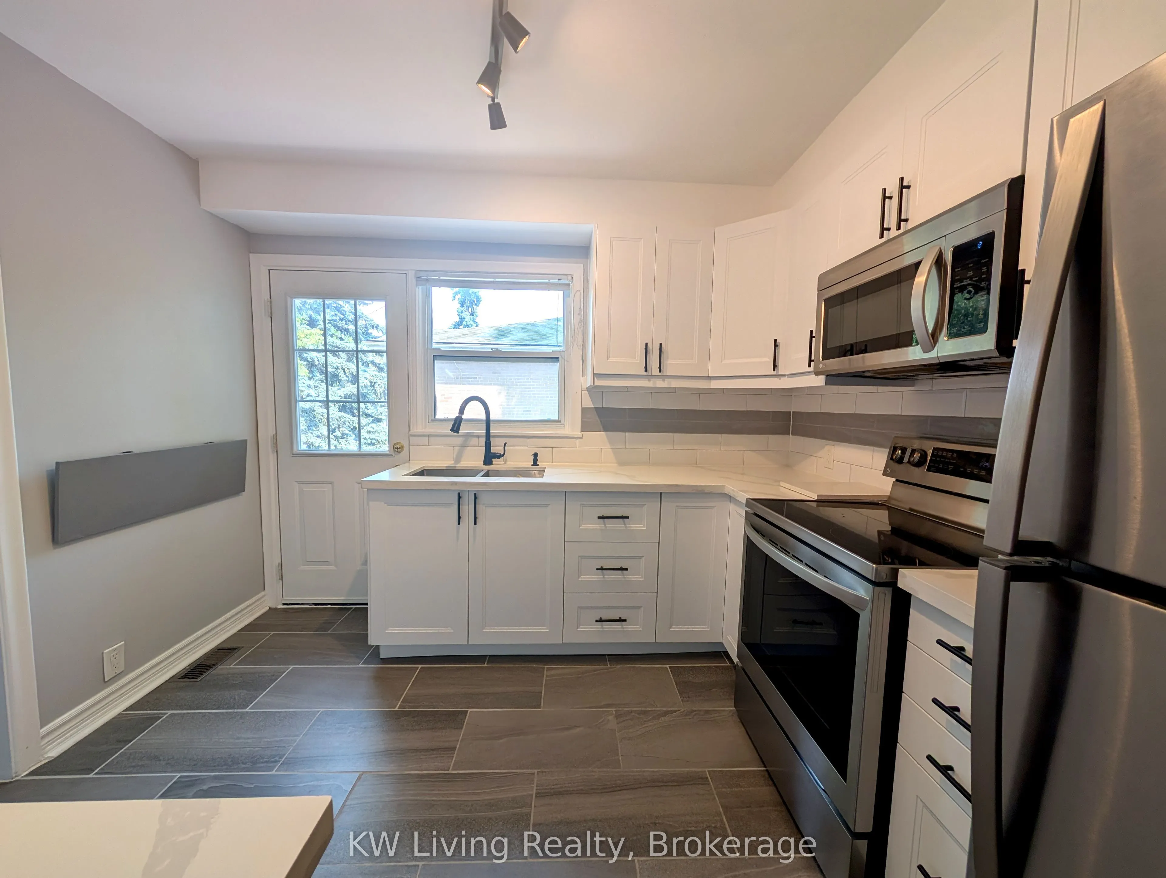 61 Bishop Avenue, #Main