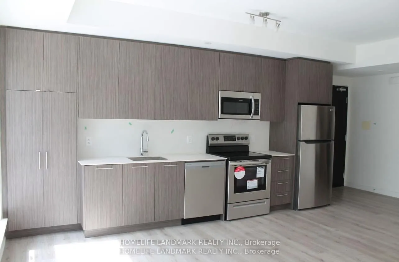 871 Sheppard Avenue, #TH1