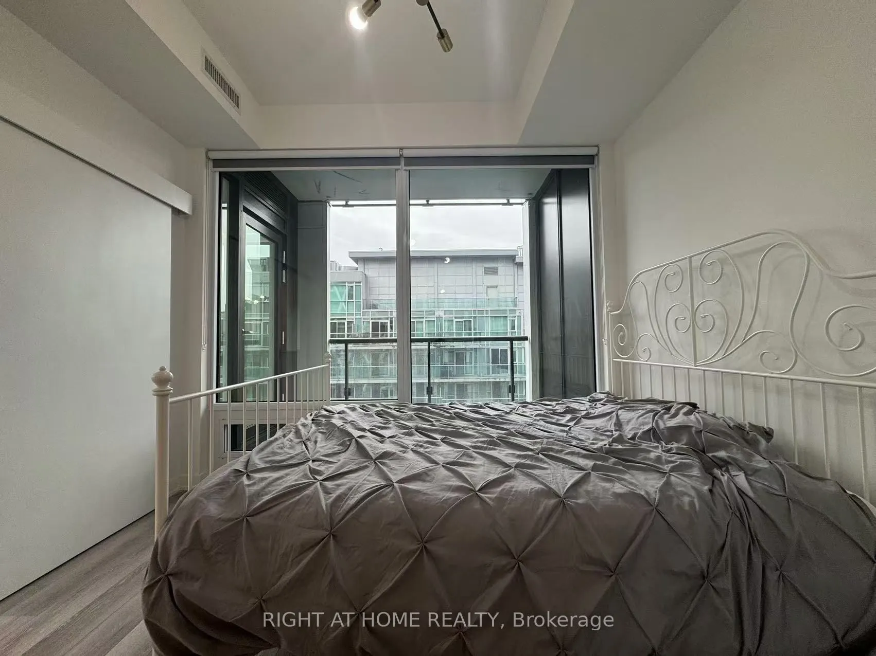 121 St Patrick Street, #1322