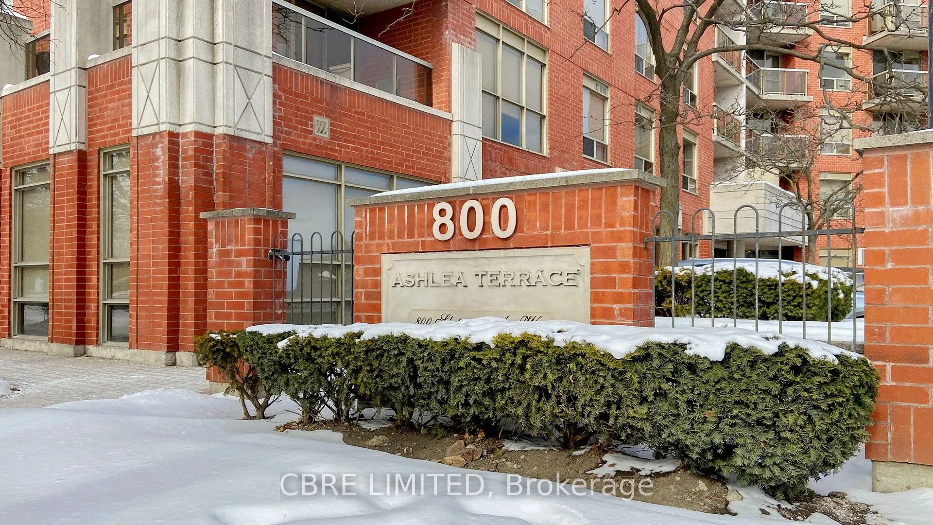 800 Sheppard Avenue W, #C1
