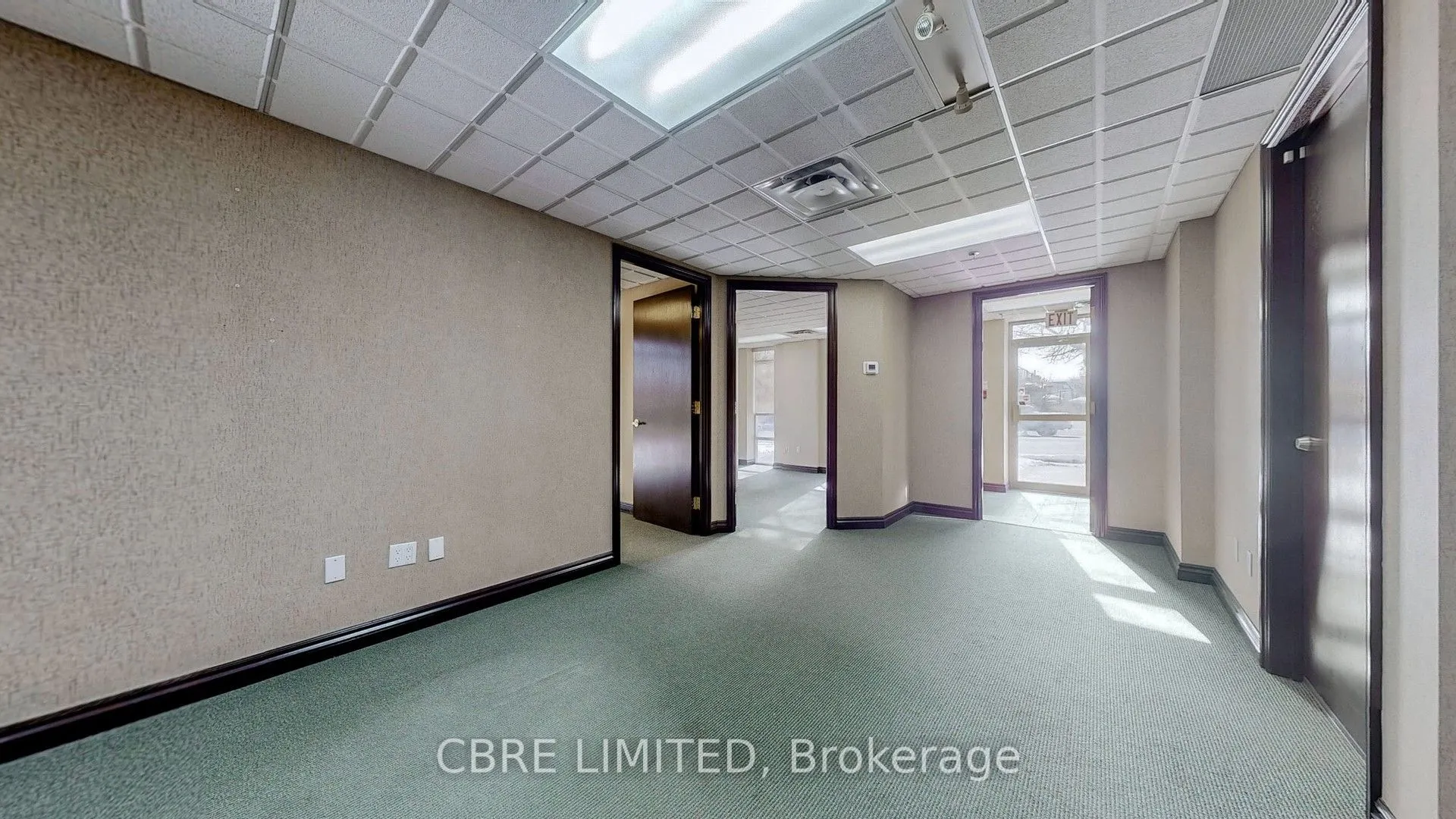 800 Sheppard Avenue W, #C1