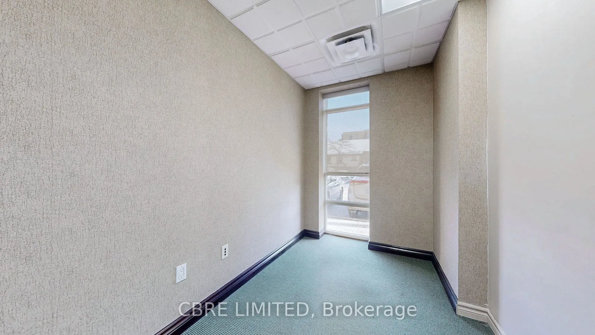 800 Sheppard Avenue W, #C1