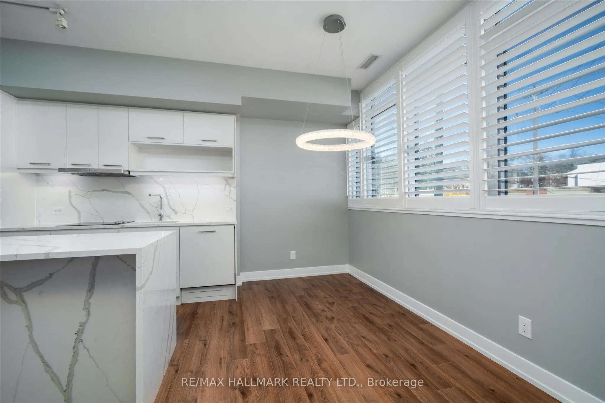 170 Chiltern Hill Road, #208