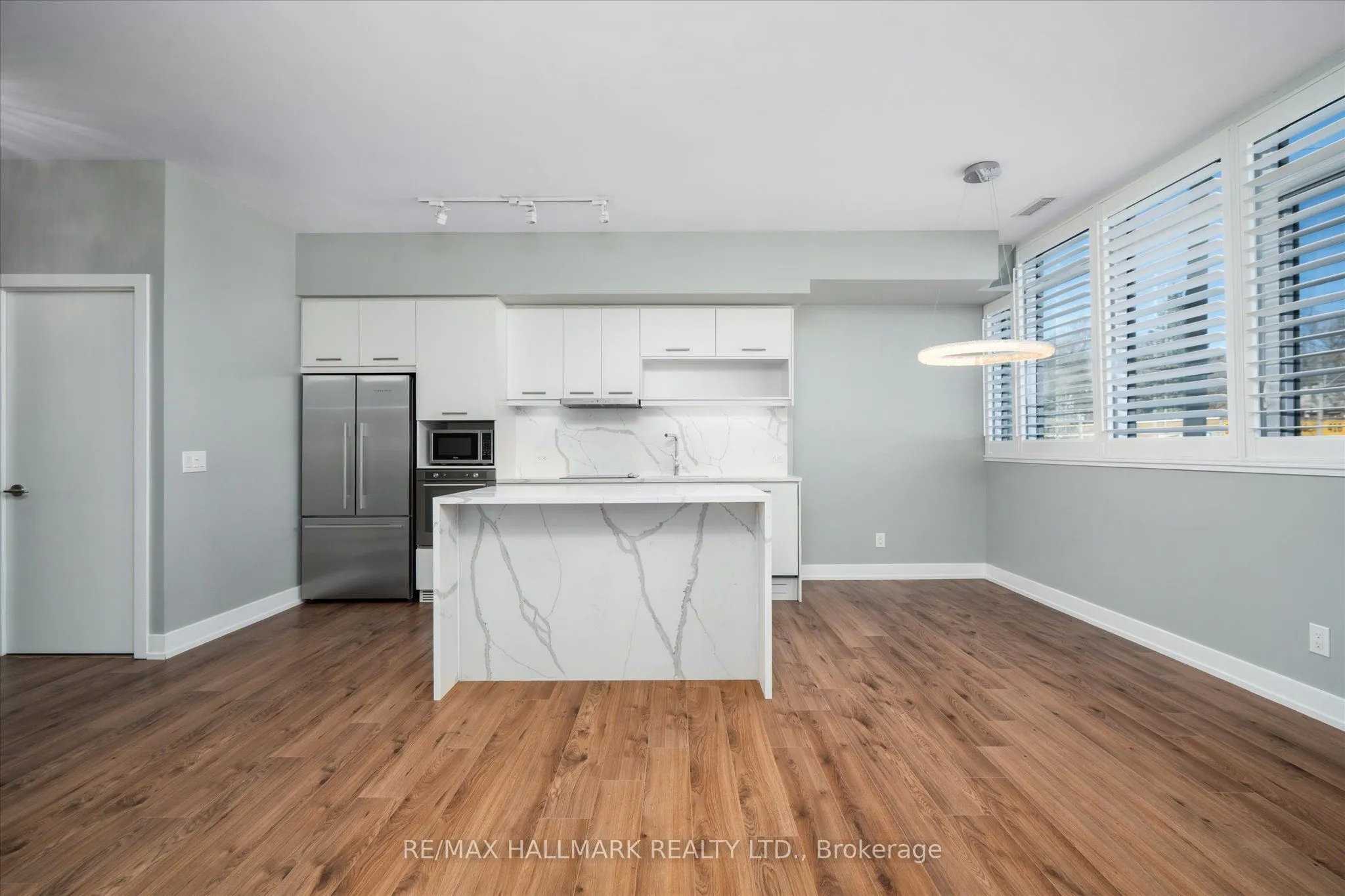 170 Chiltern Hill Road, #208