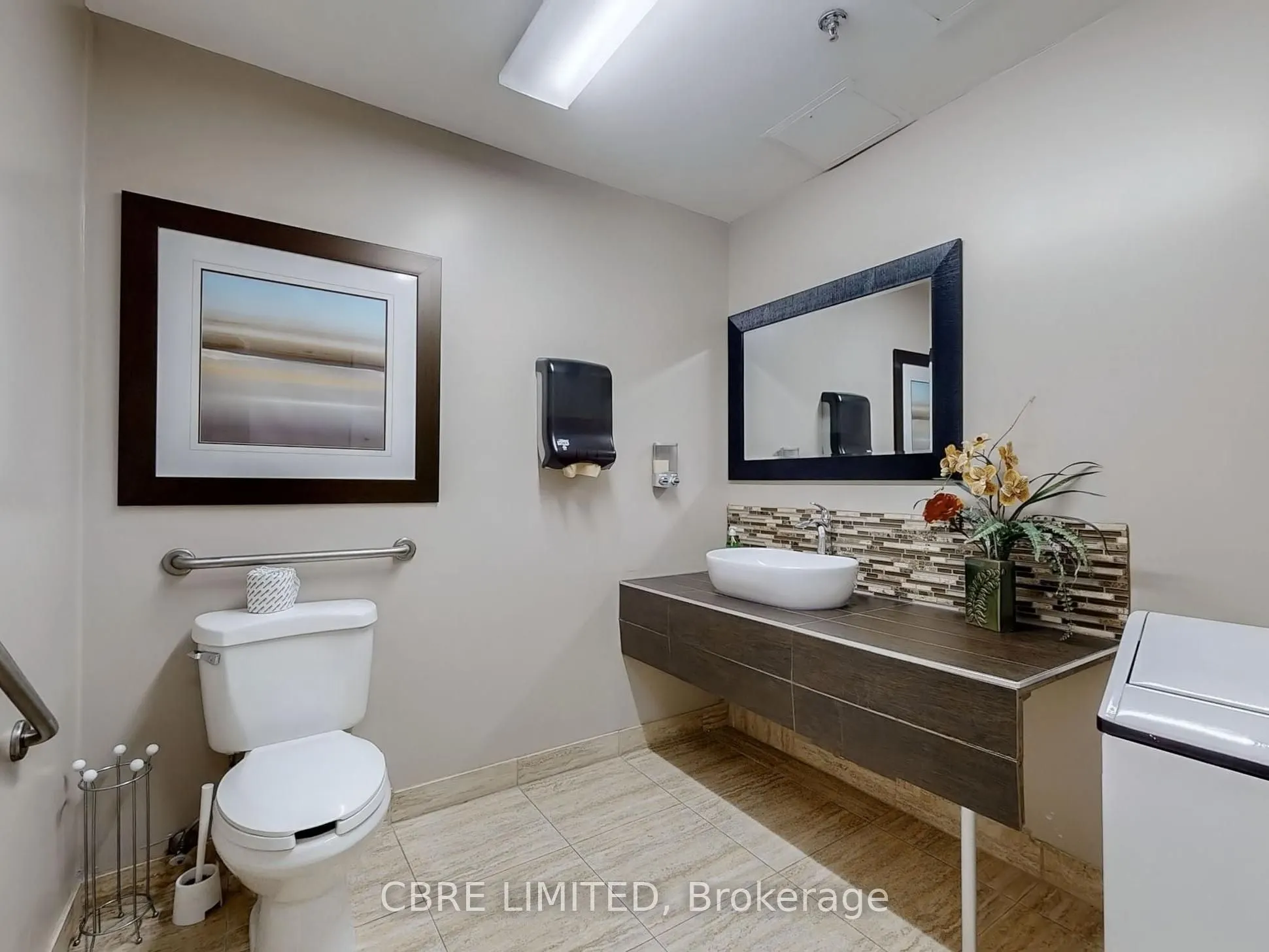 800 Sheppard Avenue W, #C3