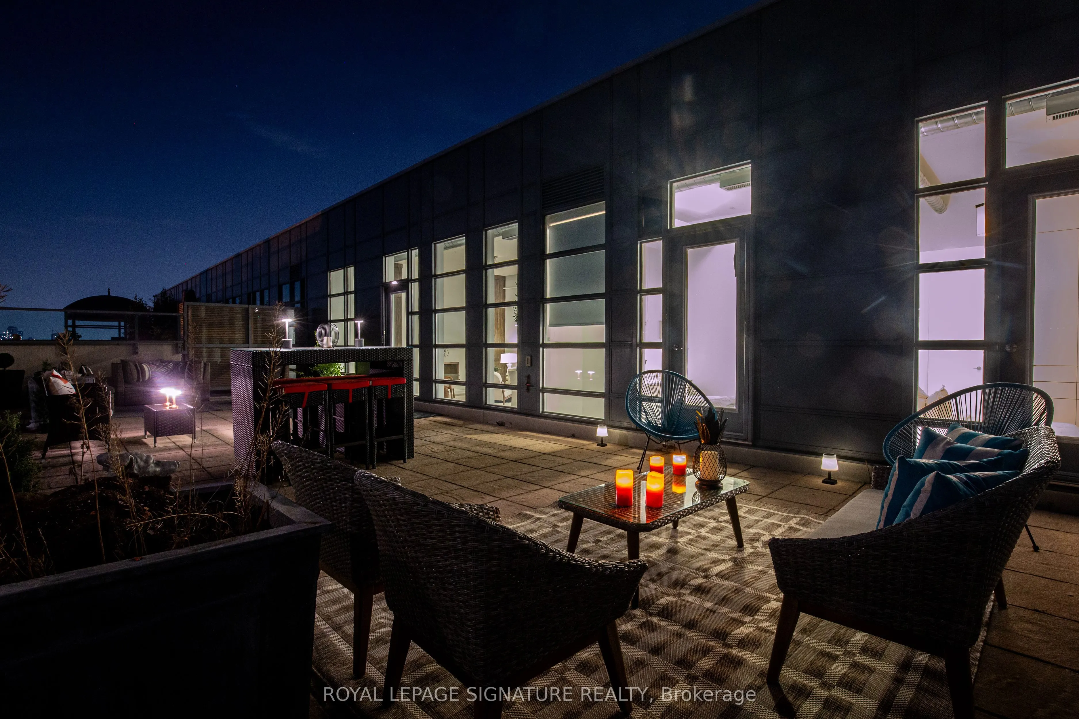 380 Macpherson Avenue, #615