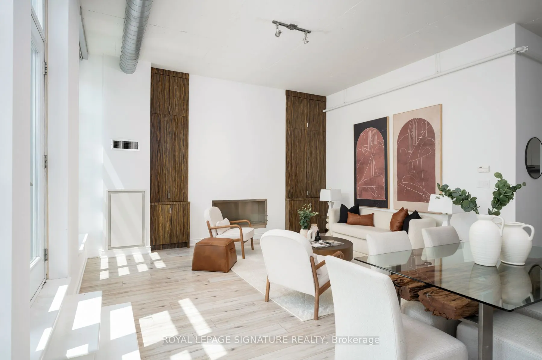 380 Macpherson Avenue, #615