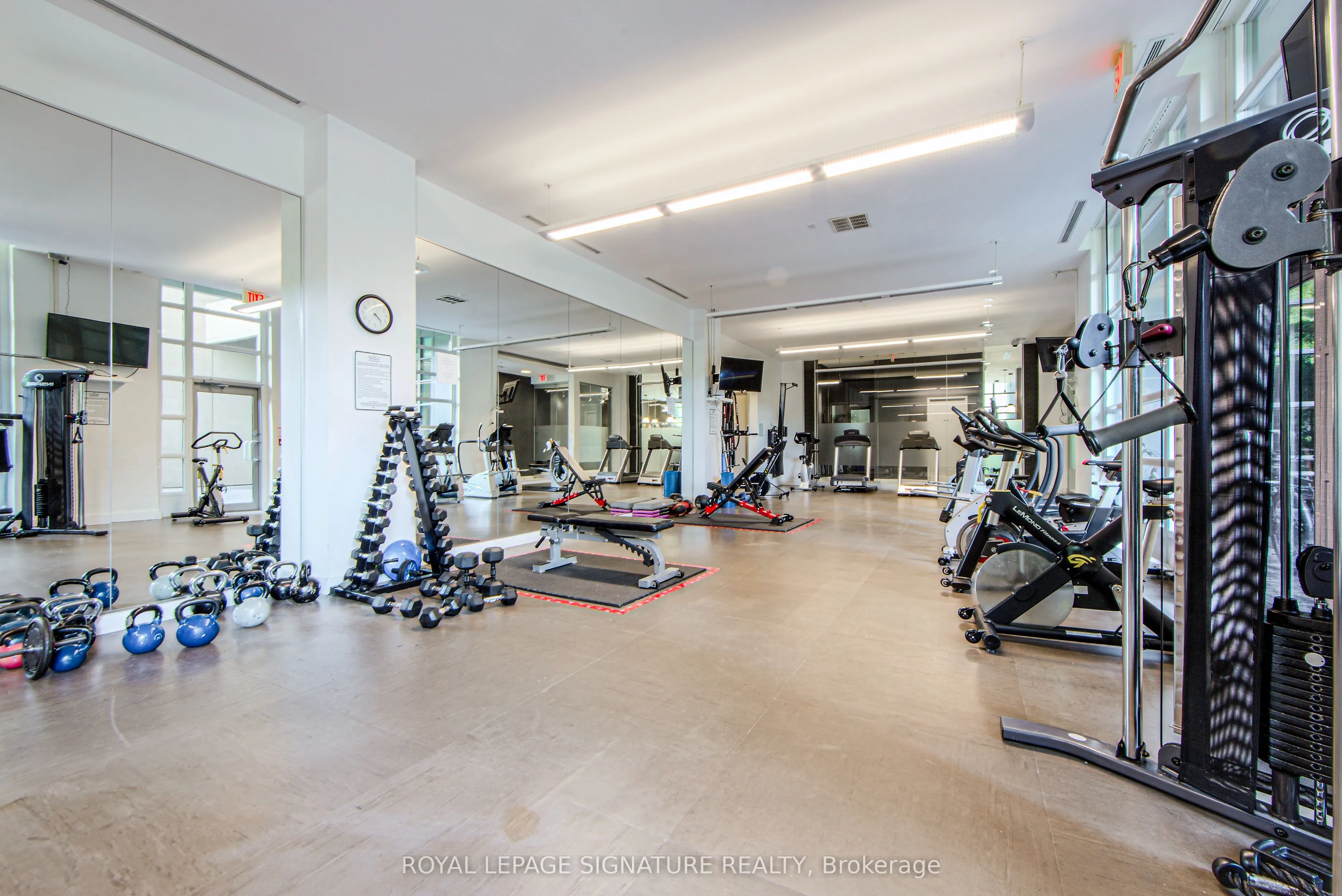 380 Macpherson Avenue, #615