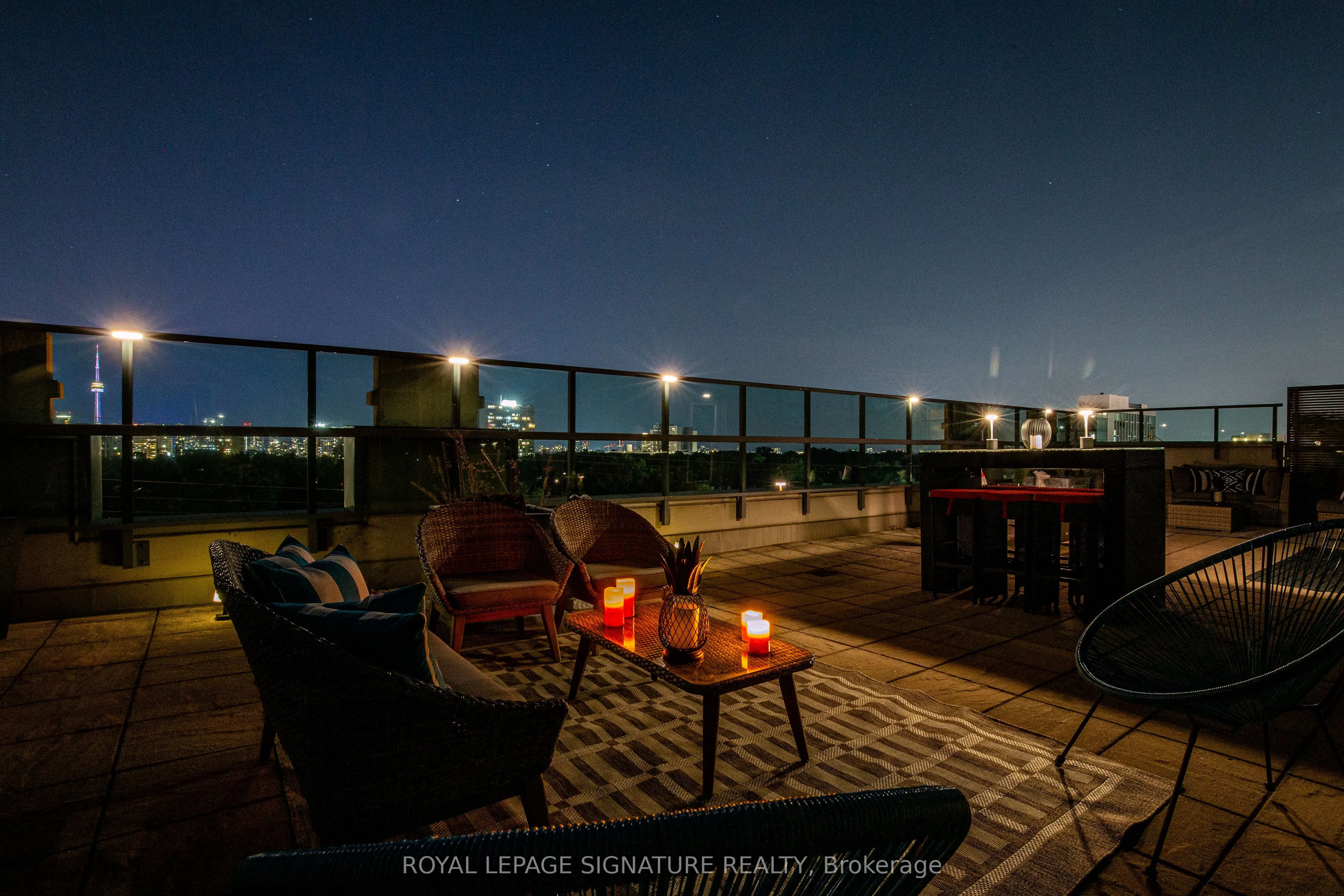 380 Macpherson Avenue, #615