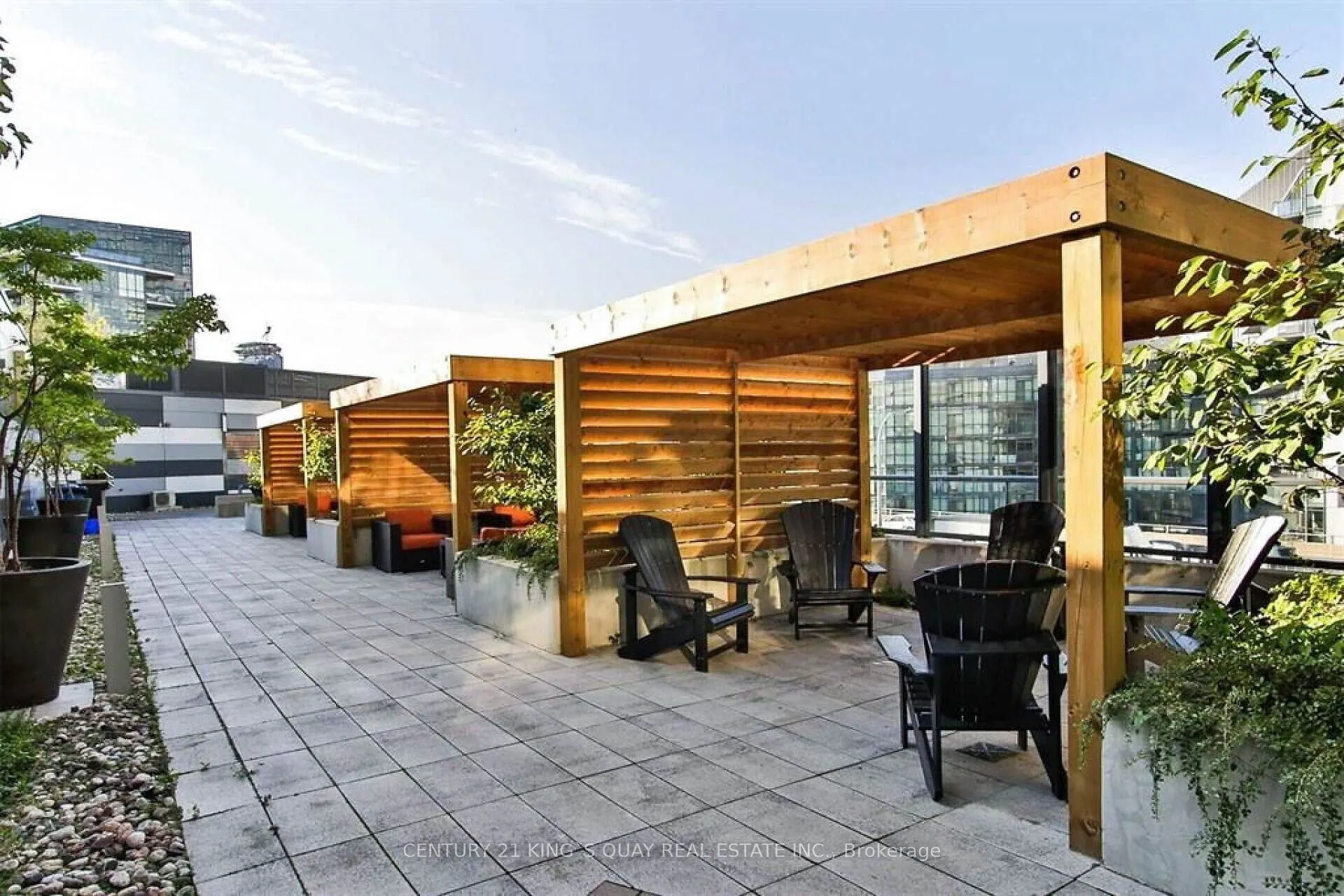 20 Bruyeres Mews, #1012