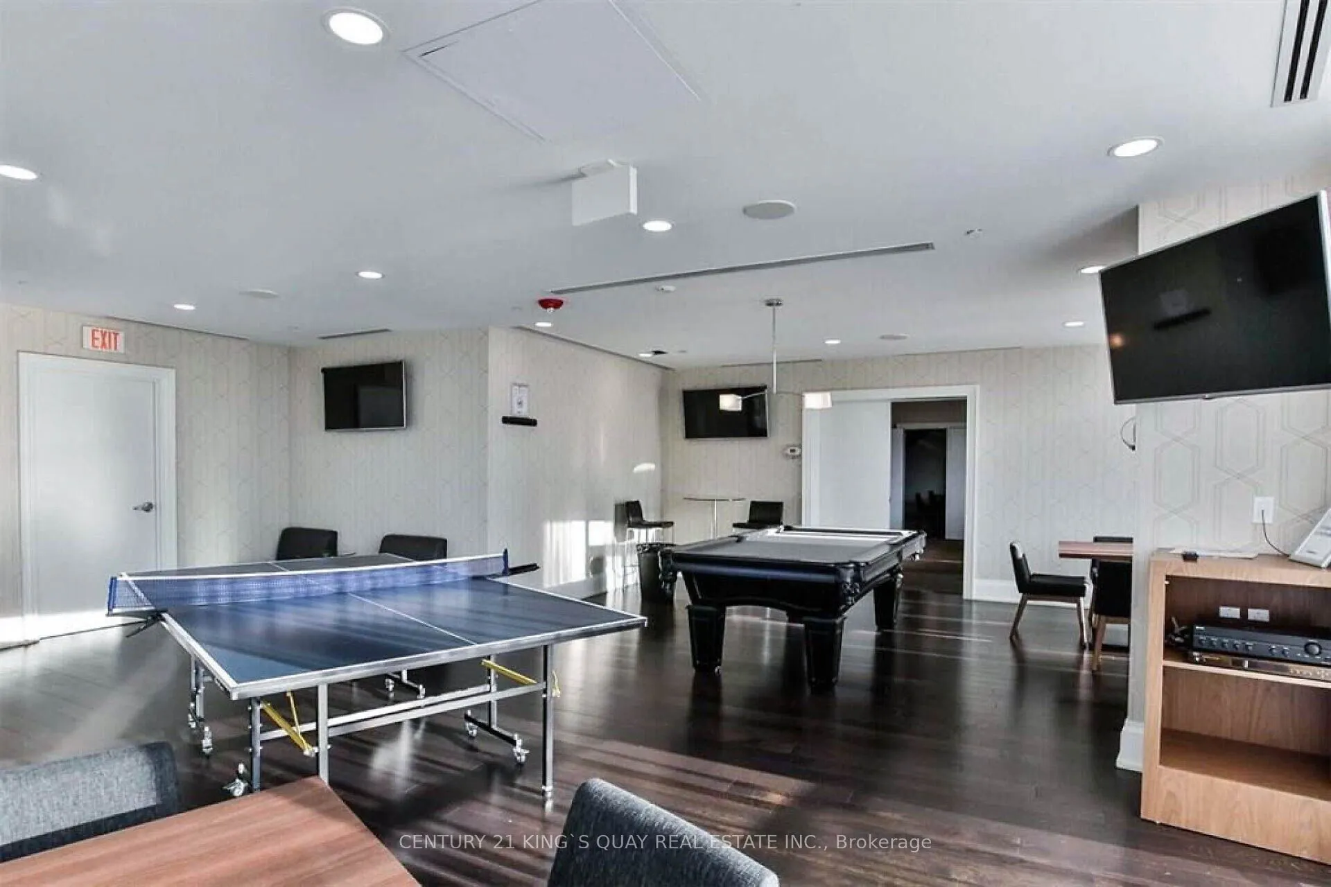 20 Bruyeres Mews, #1012