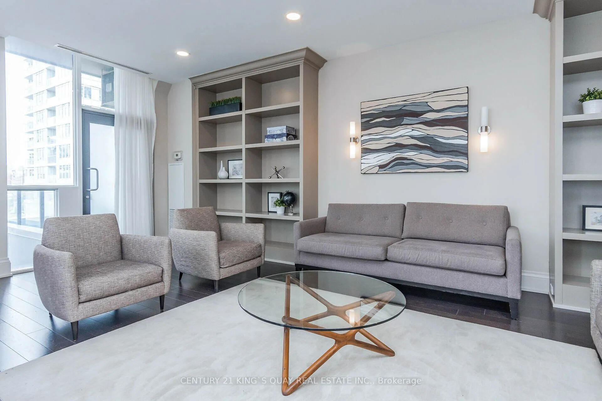 20 Bruyeres Mews, #1012