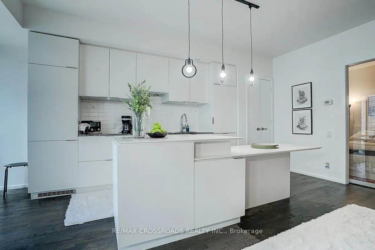 5 St Joseph Street, #1604