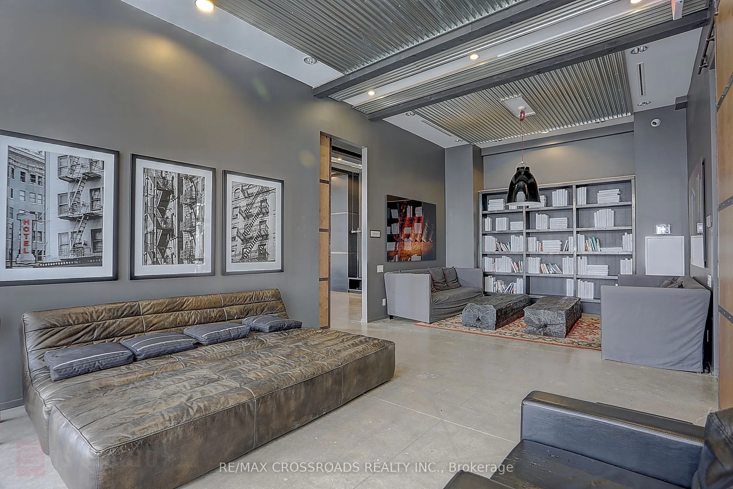 5 St Joseph Street, #1604