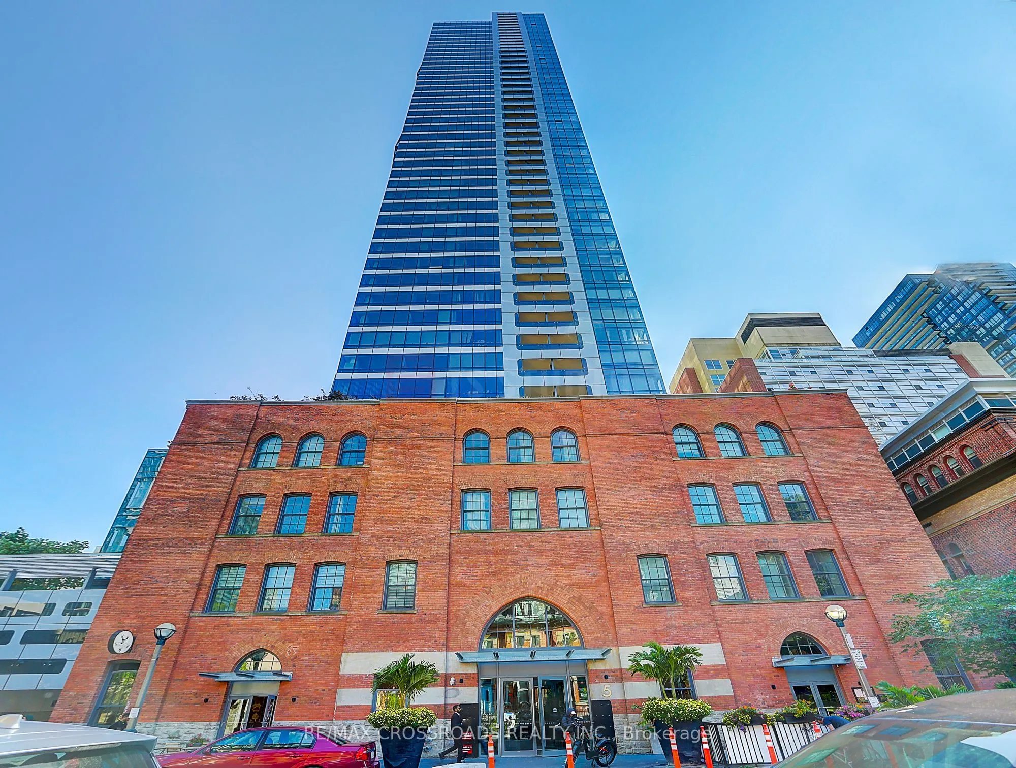 5 St Joseph Street, #1604