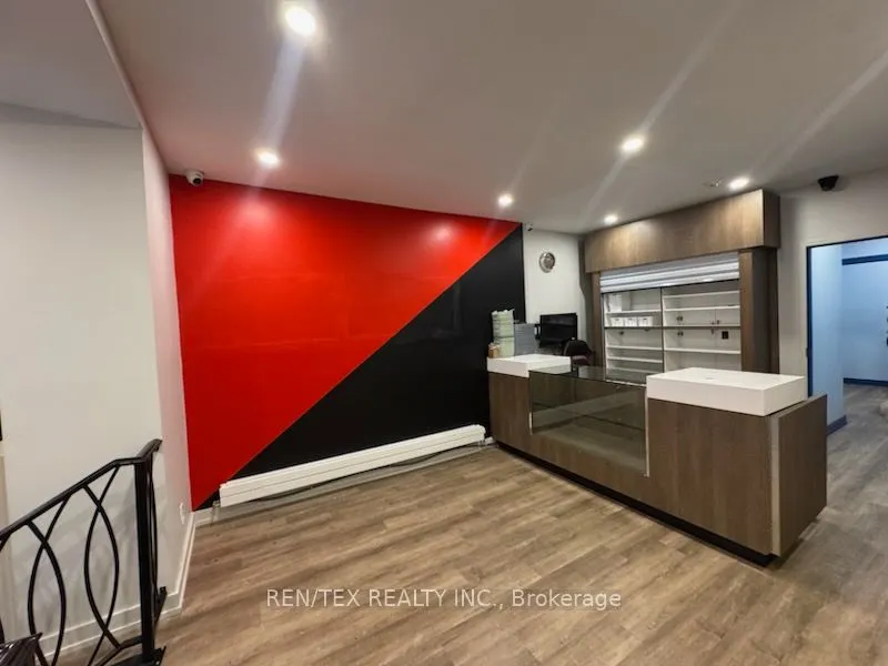 1044 Bathurst Street