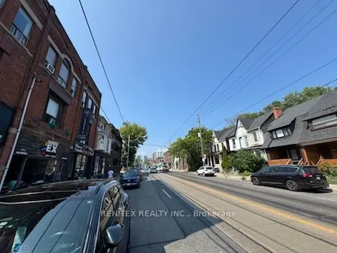 1044 Bathurst Street