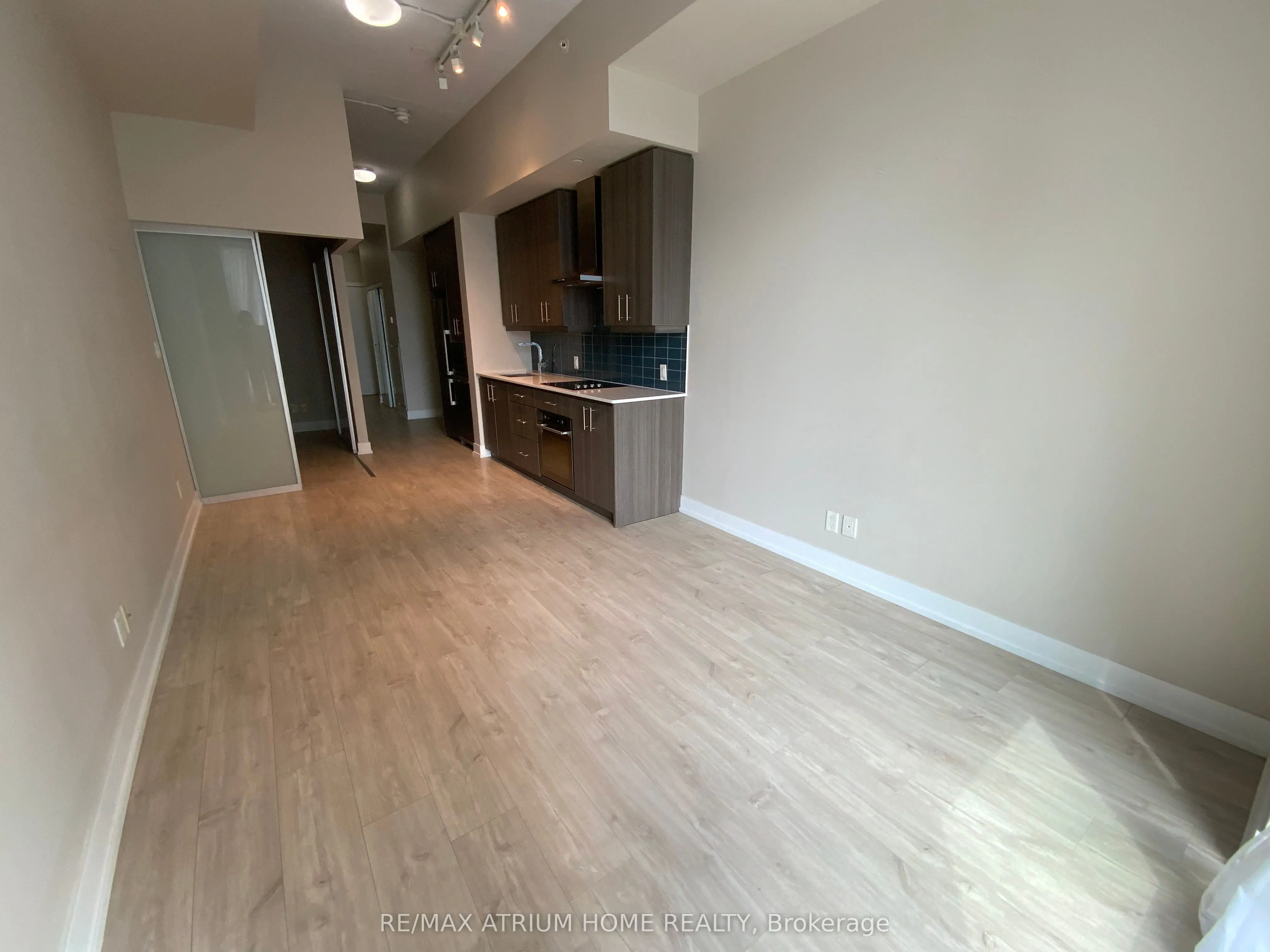 75 The Donway W, #904