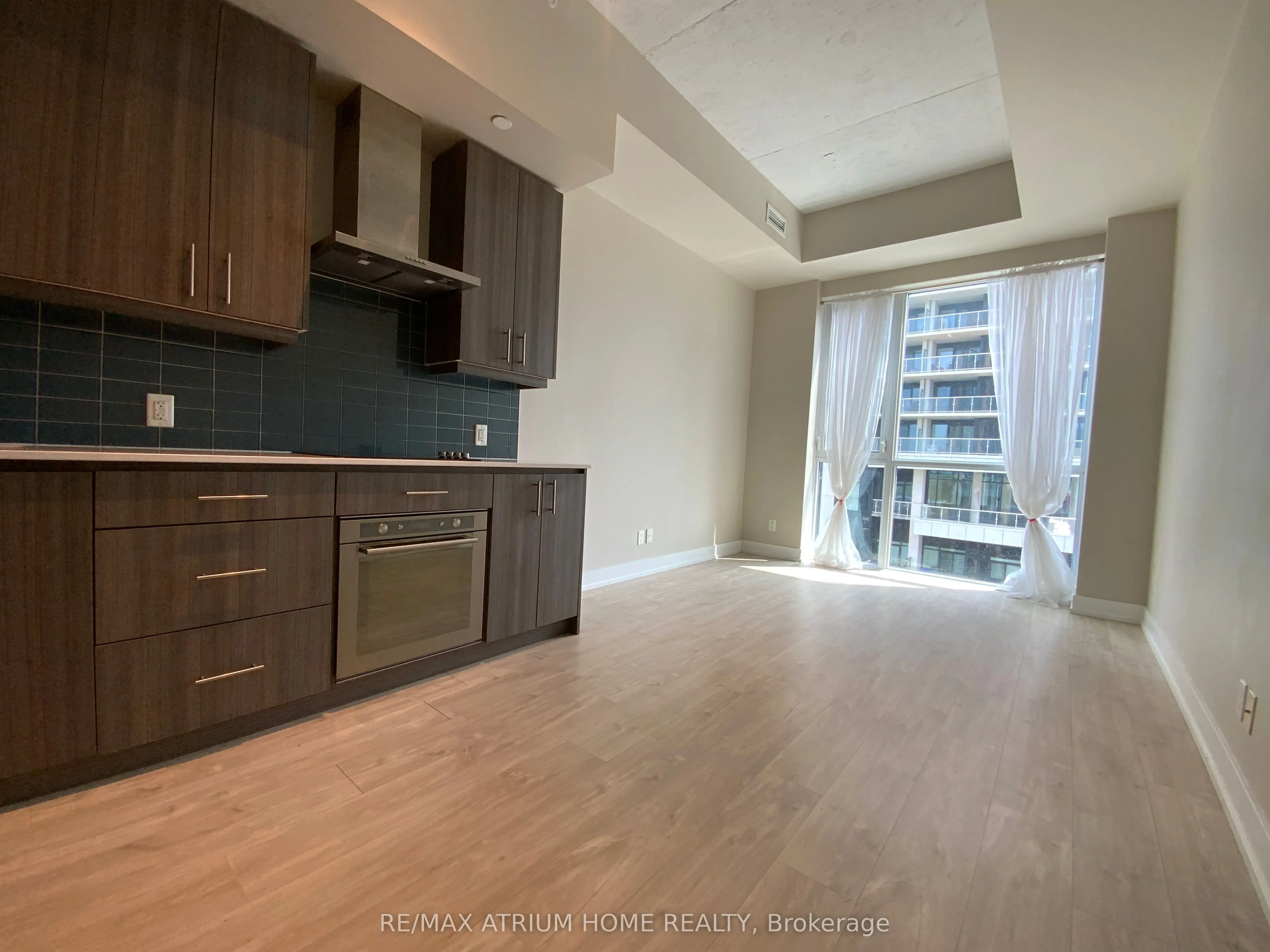 75 The Donway W, #904