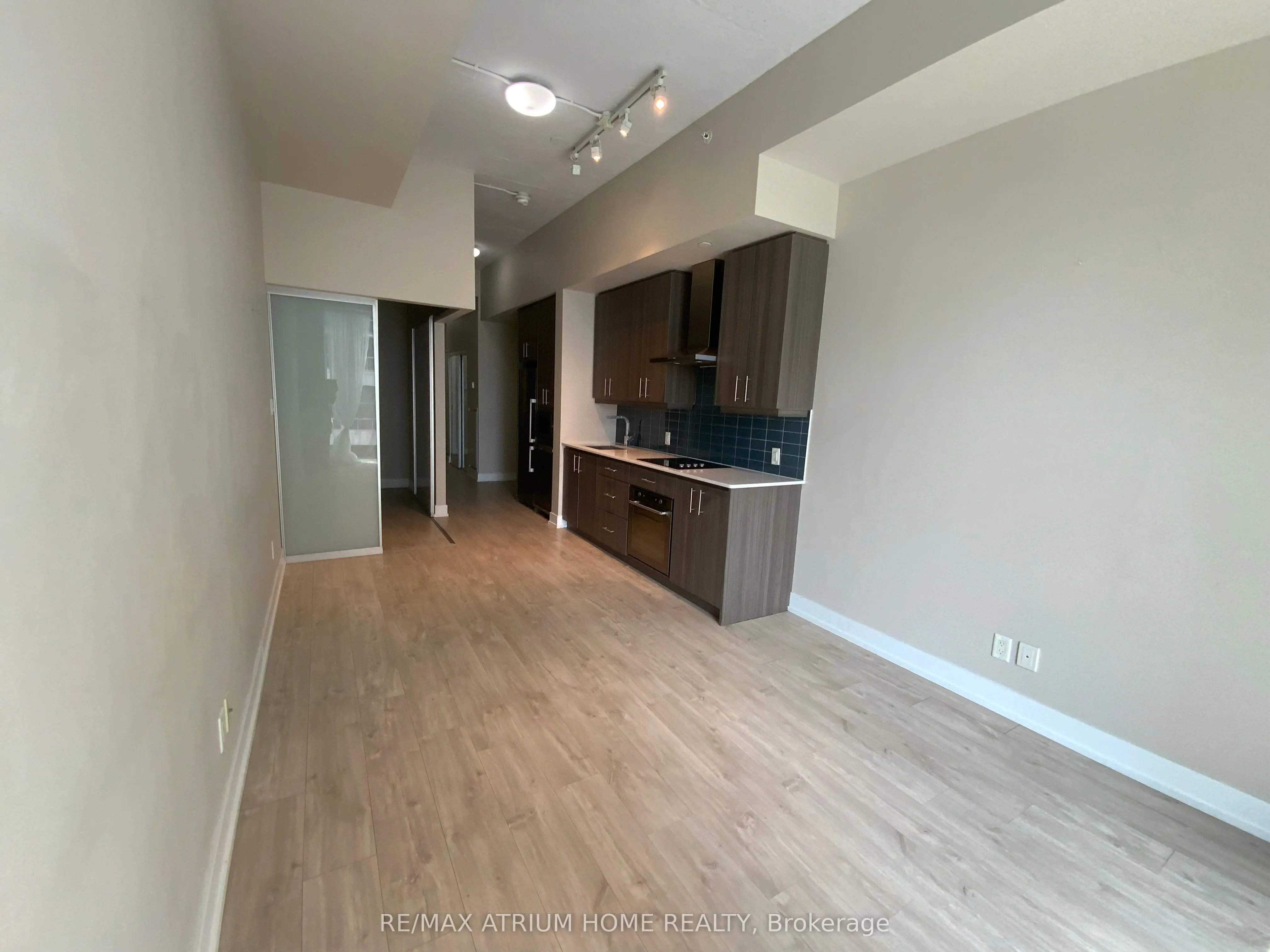 75 The Donway W, #904