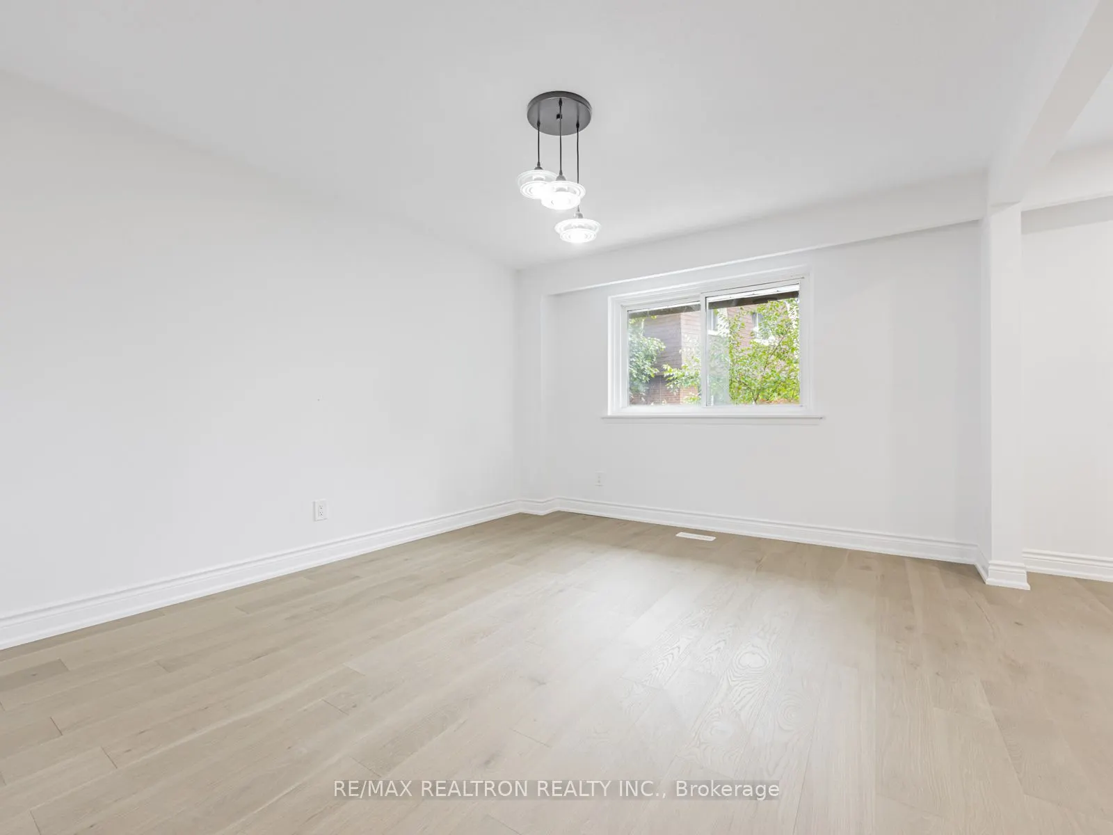 171 Sexton Crescent