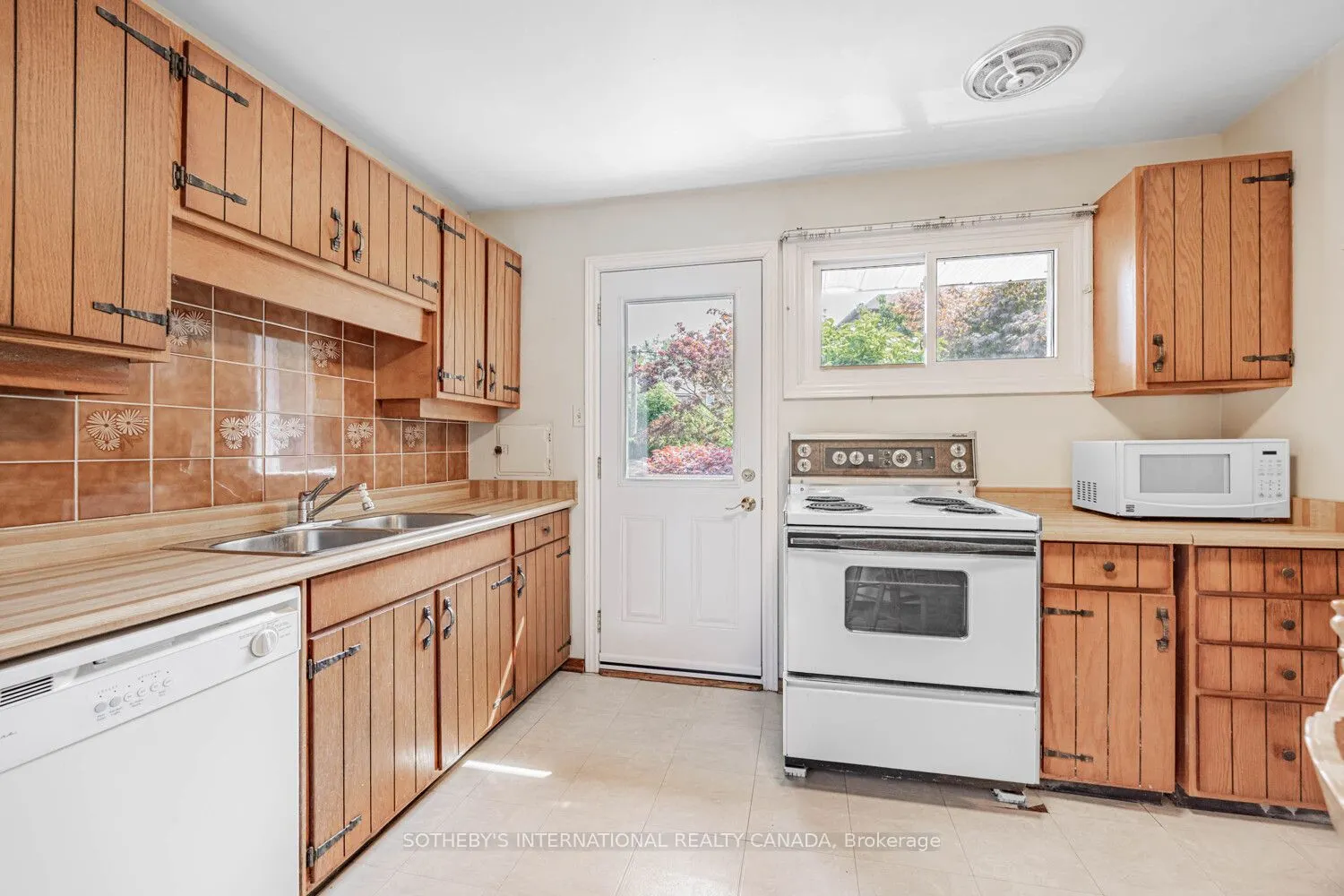 56 Ternhill Crescent